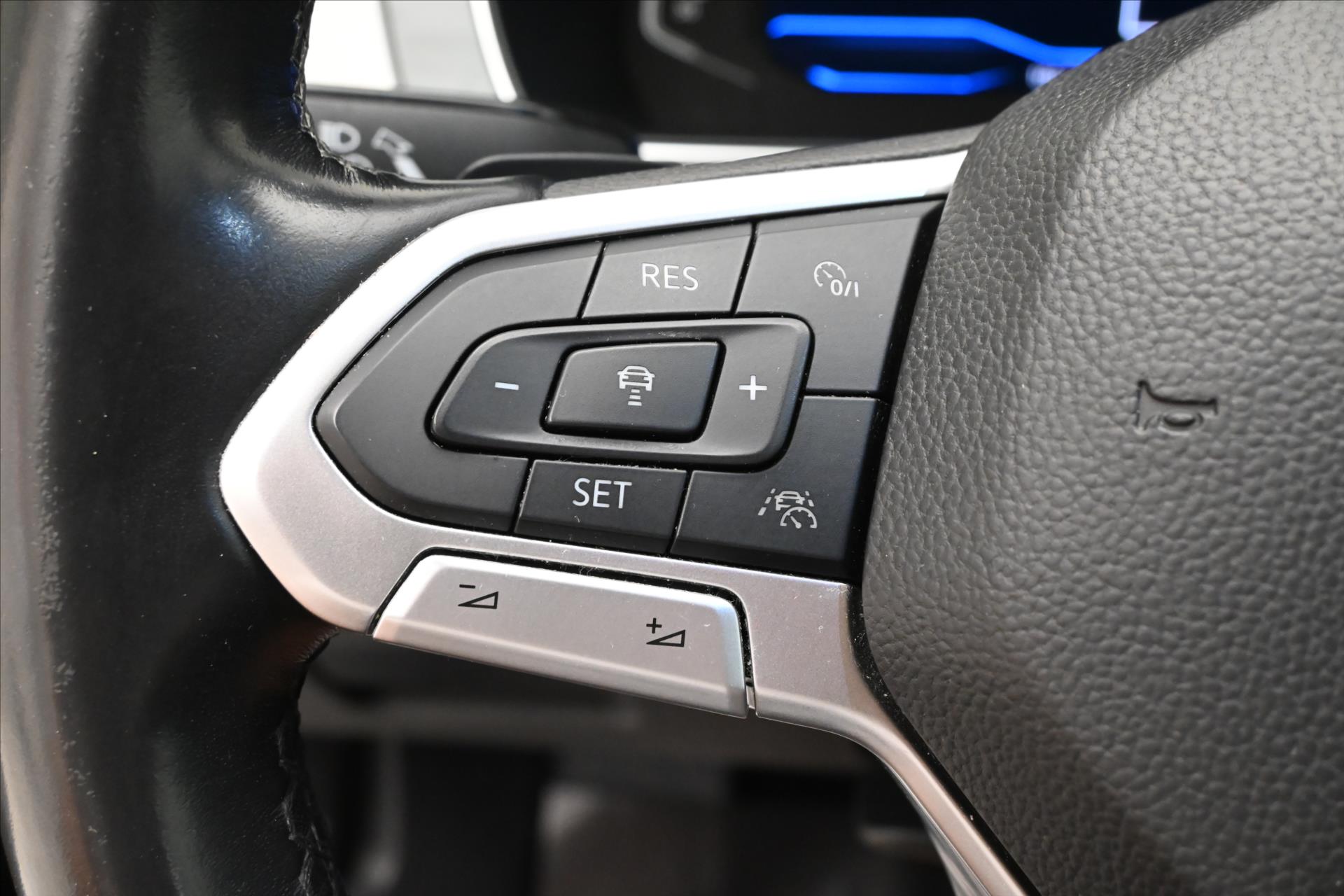 Main photo of the car Volkswagen Passat 2.0 TDI 110 kW DSG Business Warranty up to 5 years (24)