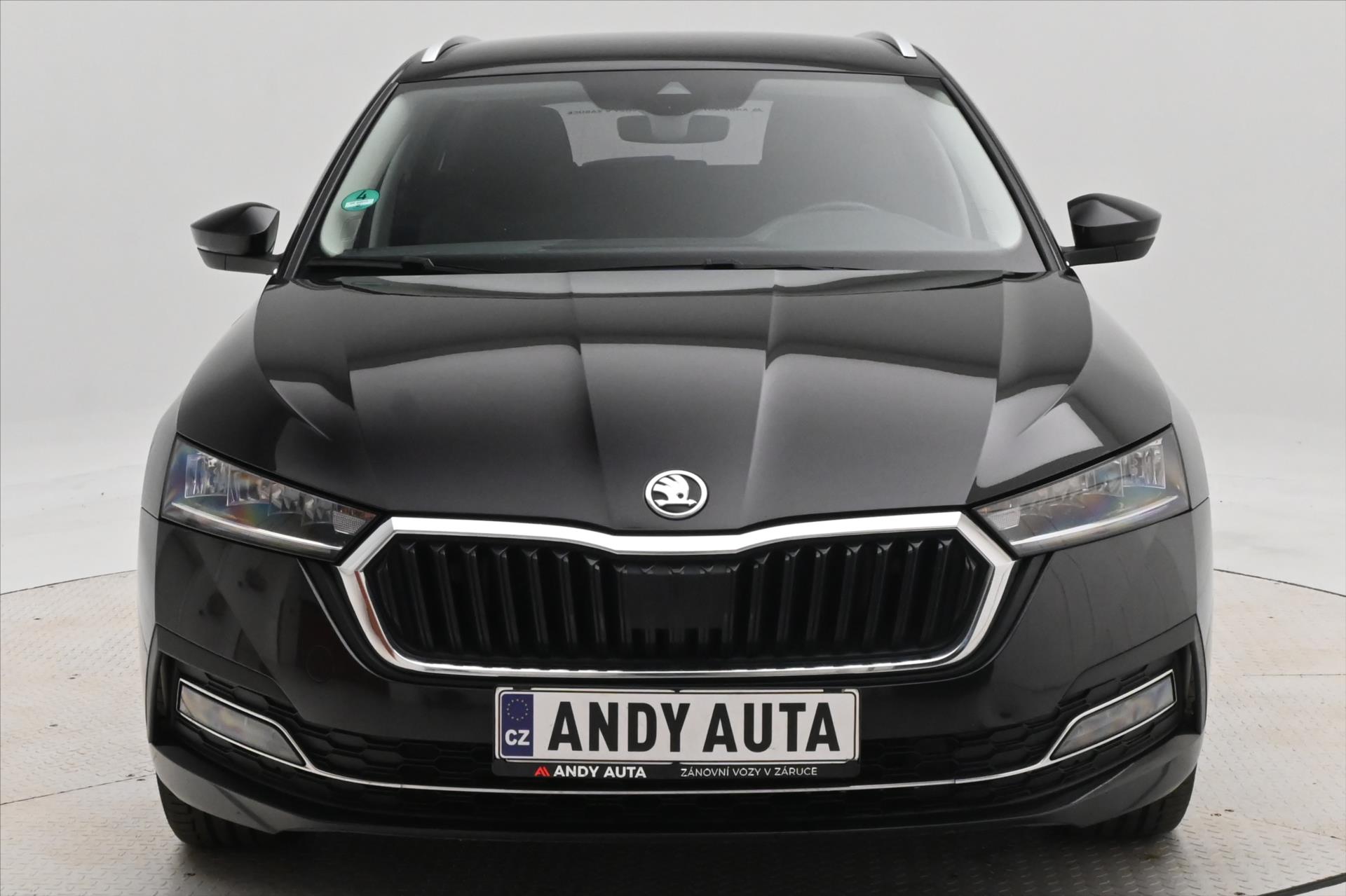 Hlavní fotografie vozu Škoda Octavia 2,0 TDI 110 kW DSG Style Záruka až 5 let (2)