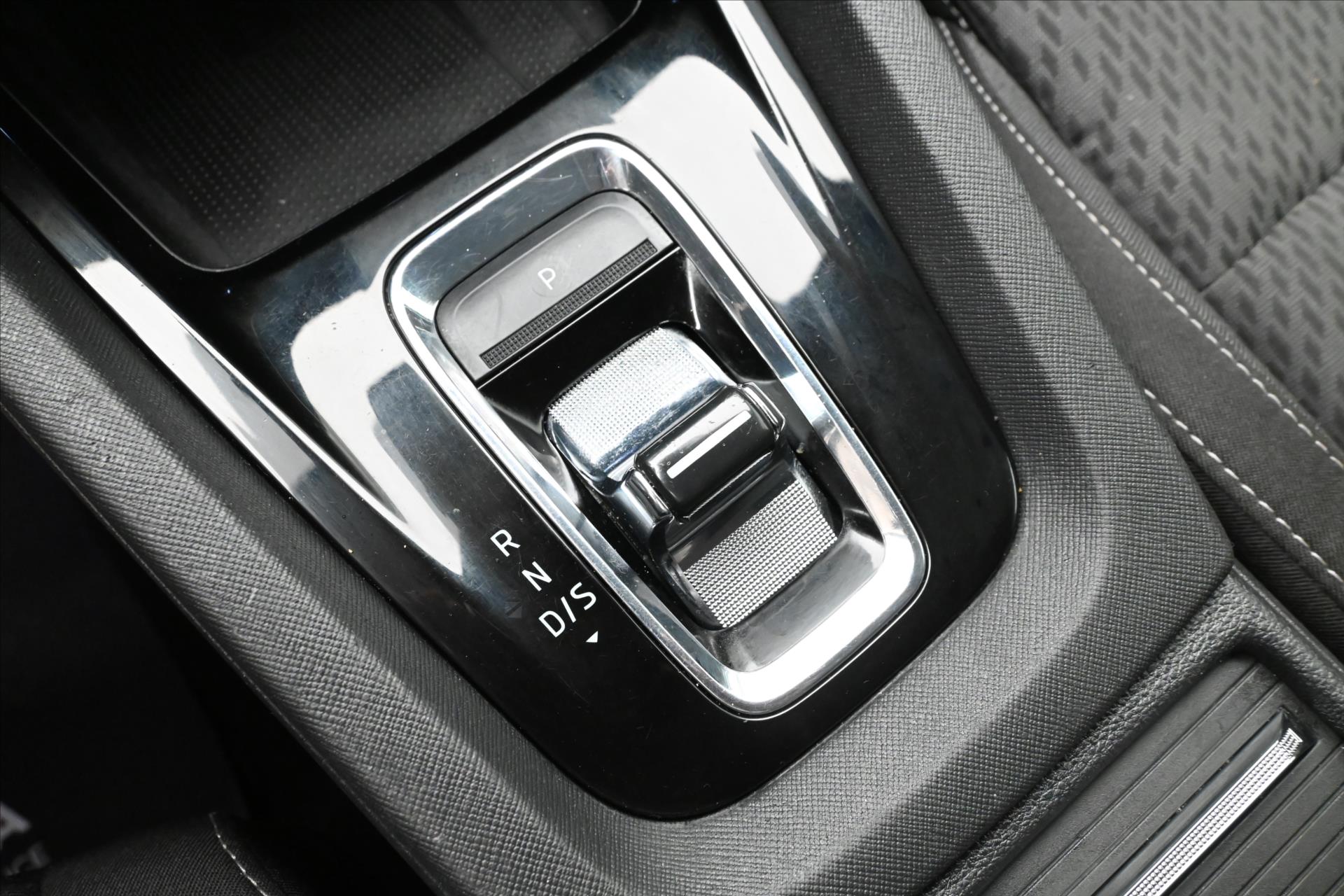 Hlavní fotografie vozu Škoda Octavia 2,0 TDI 110 kW DSG Style Záruka až 5 let (23)