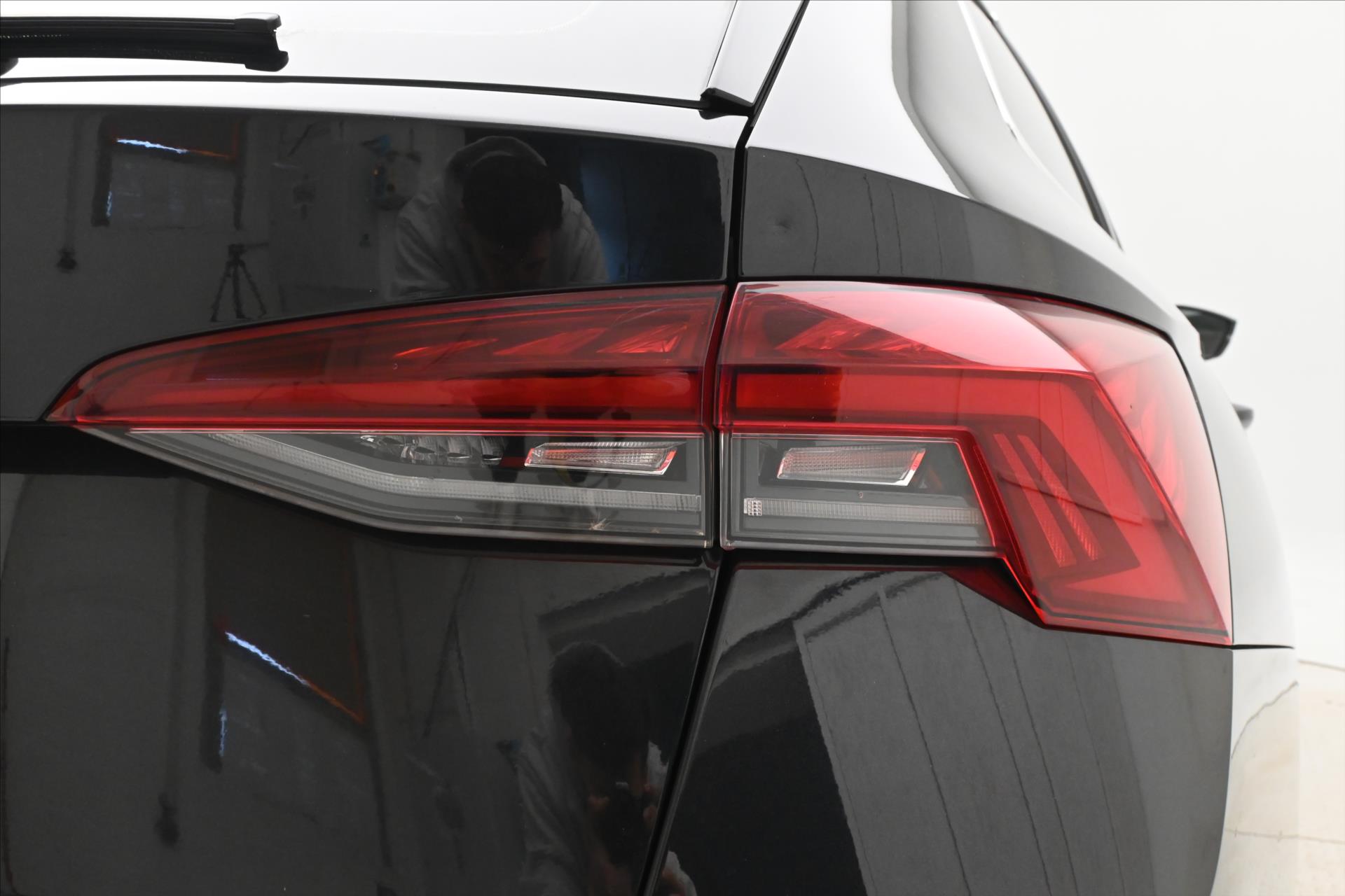 Hlavní fotografie vozu Škoda Octavia 2,0 TDI 110 kW DSG Style Záruka až 5 let (32)