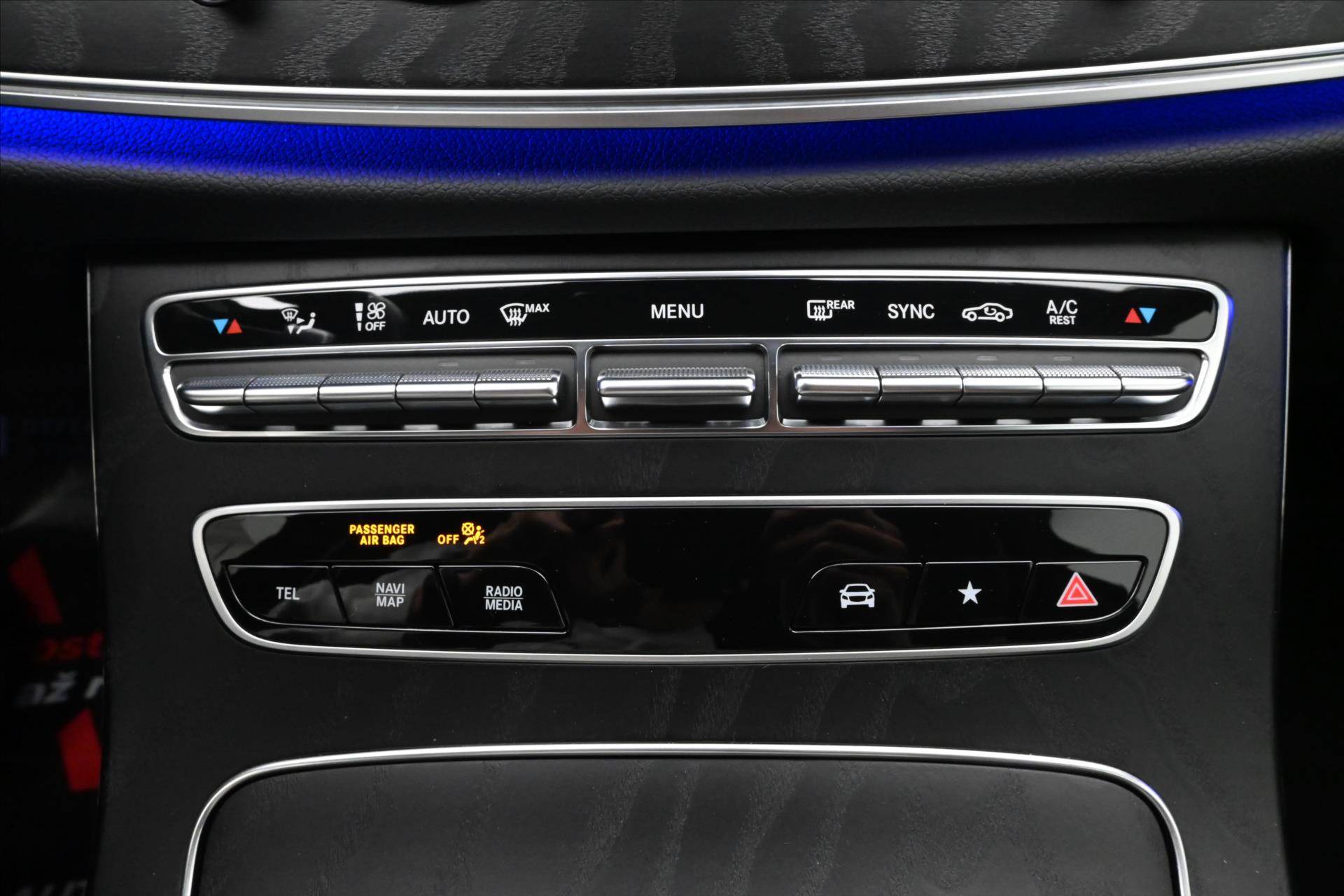 Hlavní fotografie vozu Mercedes-Benz Třídy E 2,0 220D 147kW 9G-TRONIC Záruka až 5 let (20)