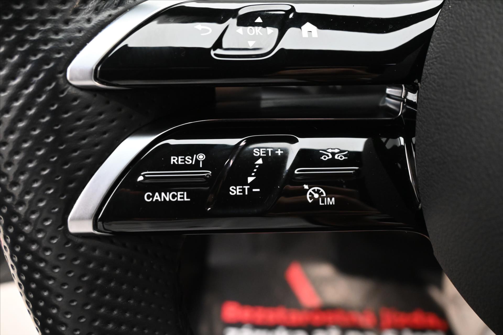 Hlavní fotografie vozu Mercedes-Benz Třídy E 2,0 220D 147kW 9G-TRONIC Záruka až 5 let (22)