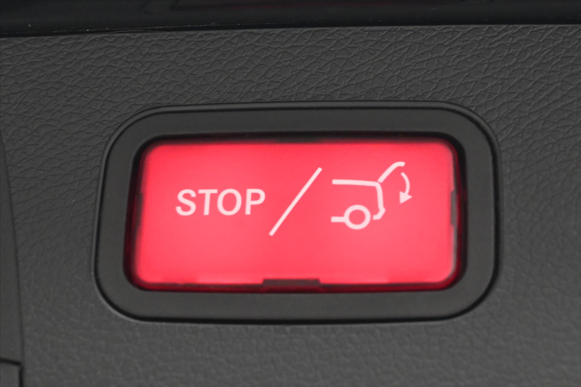 Hlavní fotografie vozu Mercedes-Benz Třídy E 2,0 220D 147kW 9G-TRONIC Záruka až 5 let (26)