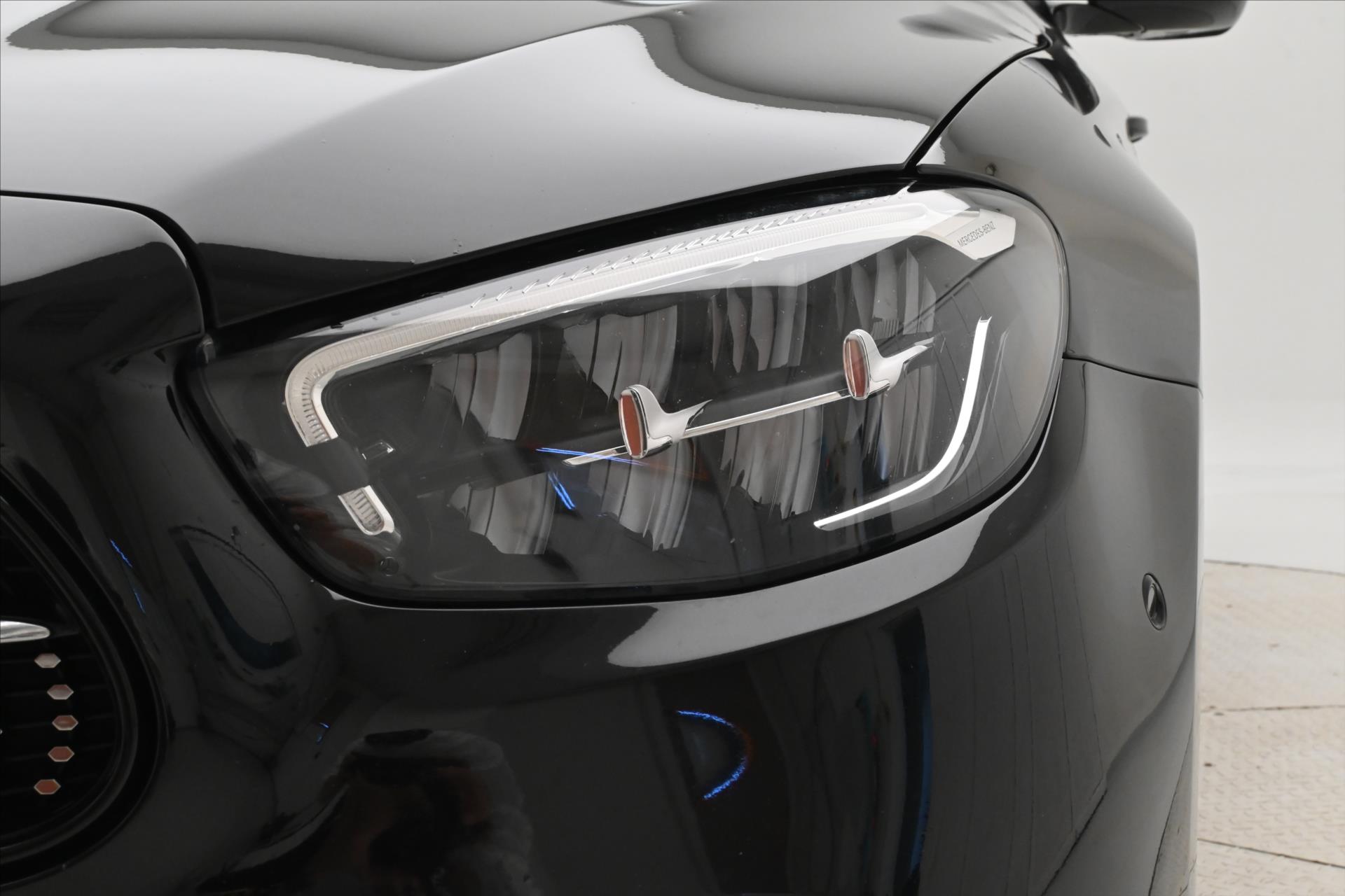 Hlavní fotografie vozu Mercedes-Benz Třídy E 2,0 220D 147kW 9G-TRONIC Záruka až 5 let (28)