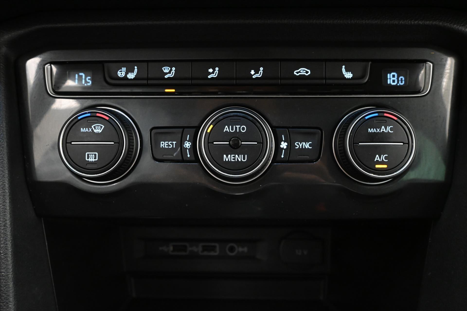 Hlavní fotografie vozu Volkswagen Tiguan 2,0 TDI 110 kW DSG iQ.DRIVE Záruka až 5 let (20)