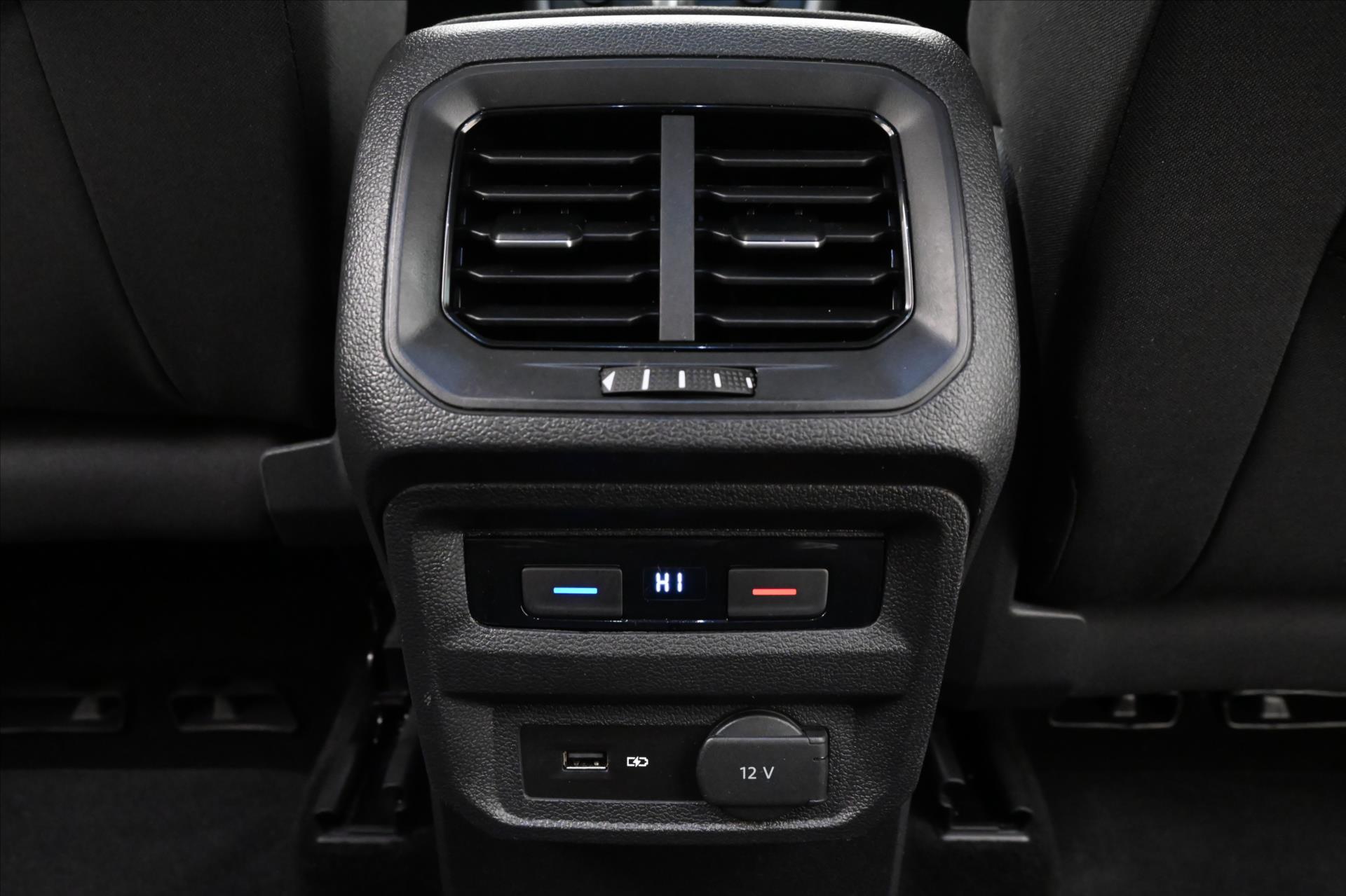 Hlavní fotografie vozu Volkswagen Tiguan 2,0 TDI 110 kW DSG iQ.DRIVE Záruka až 5 let (21)