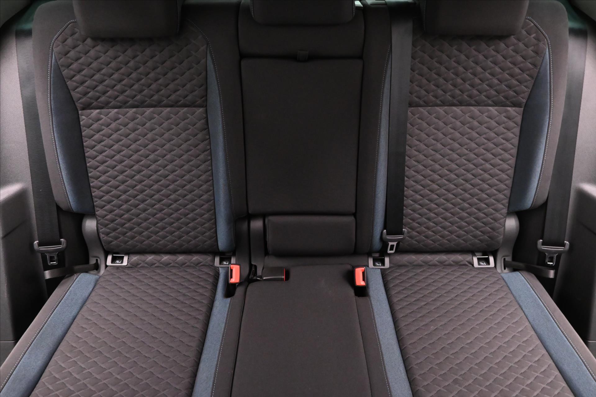 Hlavní fotografie vozu Volkswagen Tiguan 2,0 TDI 110 kW DSG iQ.DRIVE Záruka až 5 let (28)