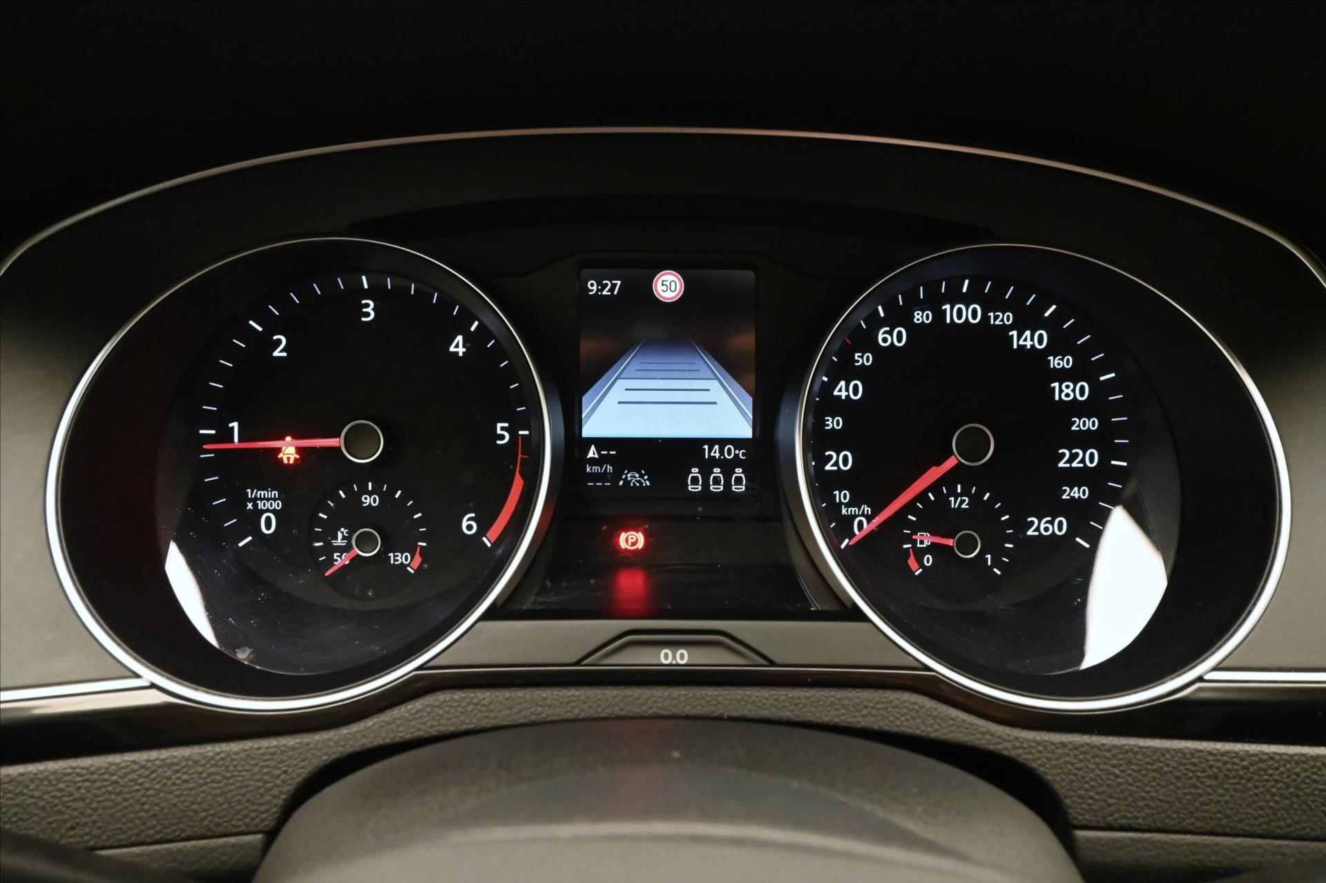 Hlavní fotografie vozu Volkswagen Passat 2,0 TDI 110kW Business Záruka až 5 let (16)