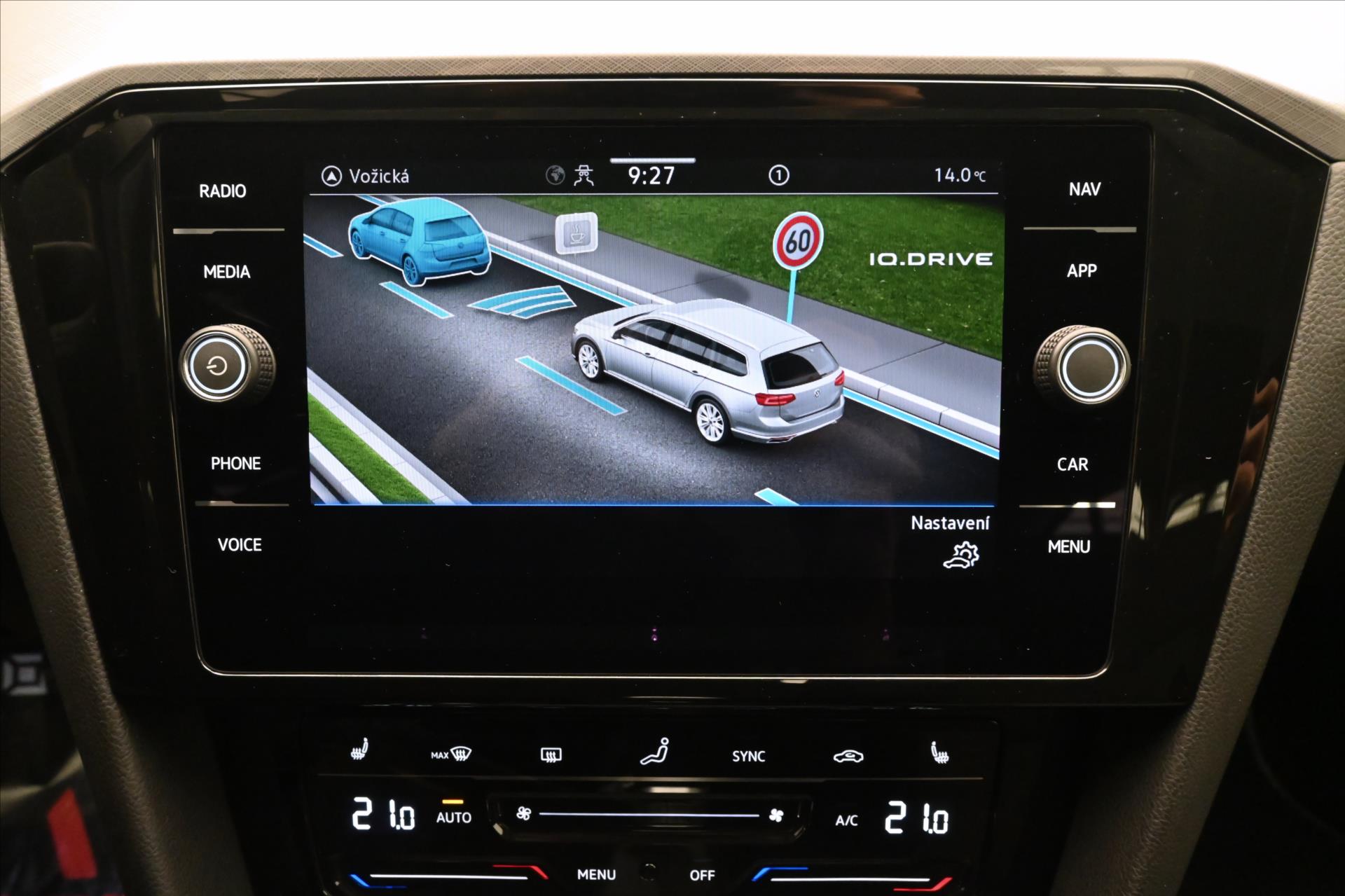 Hlavní fotografie vozu Volkswagen Passat 2,0 TDI 110kW Business Záruka až 5 let (19)