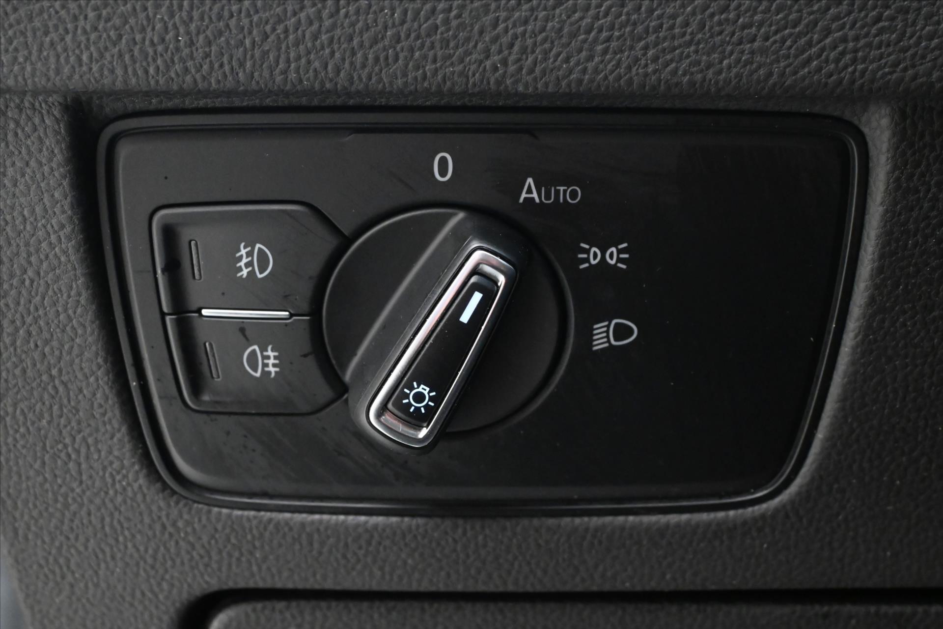 Hlavní fotografie vozu Volkswagen Passat 2,0 TDI 110kW Business Záruka až 5 let (27)