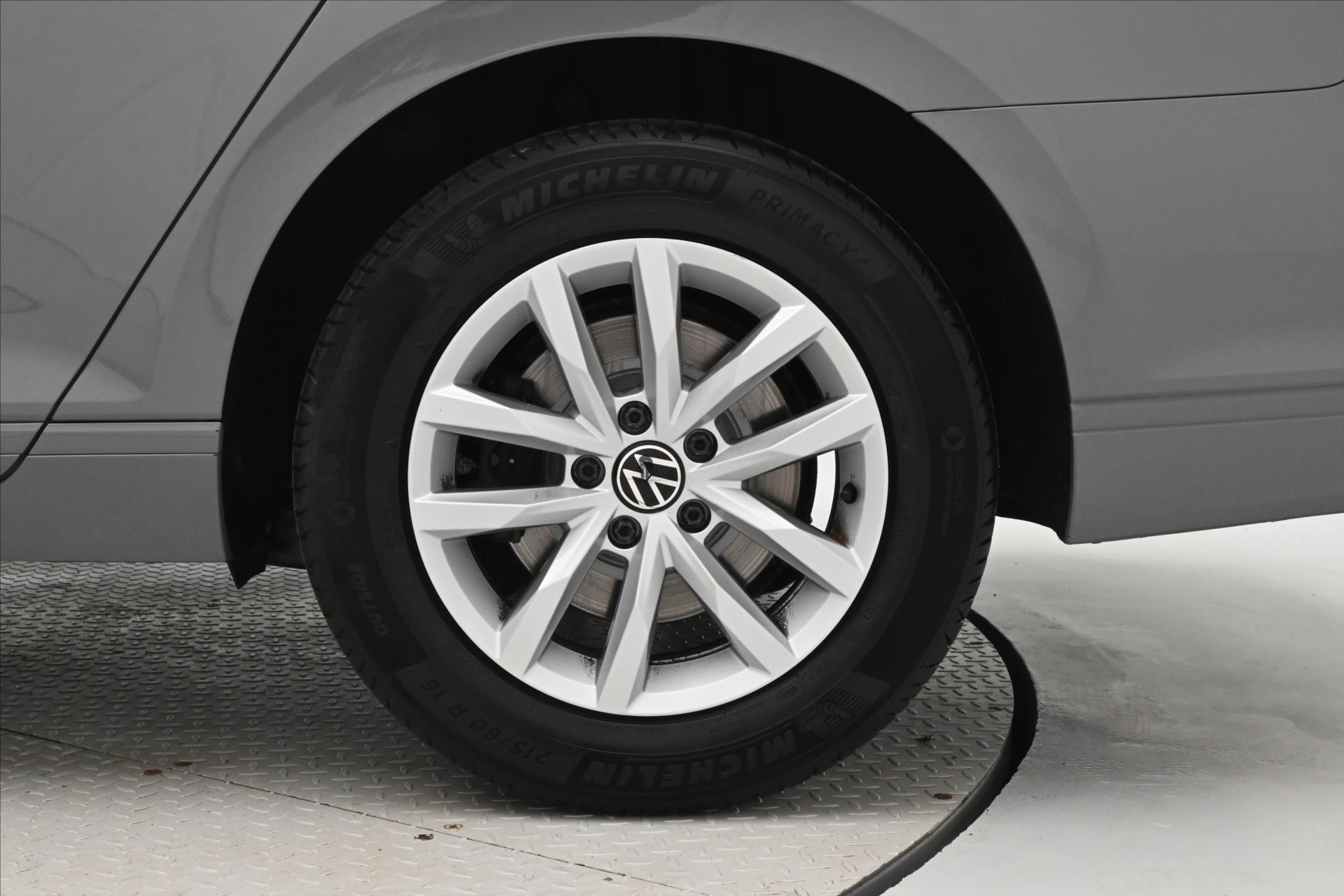 Hlavní fotografie vozu Volkswagen Passat 2,0 TDI 110kW Business Záruka až 5 let (31)