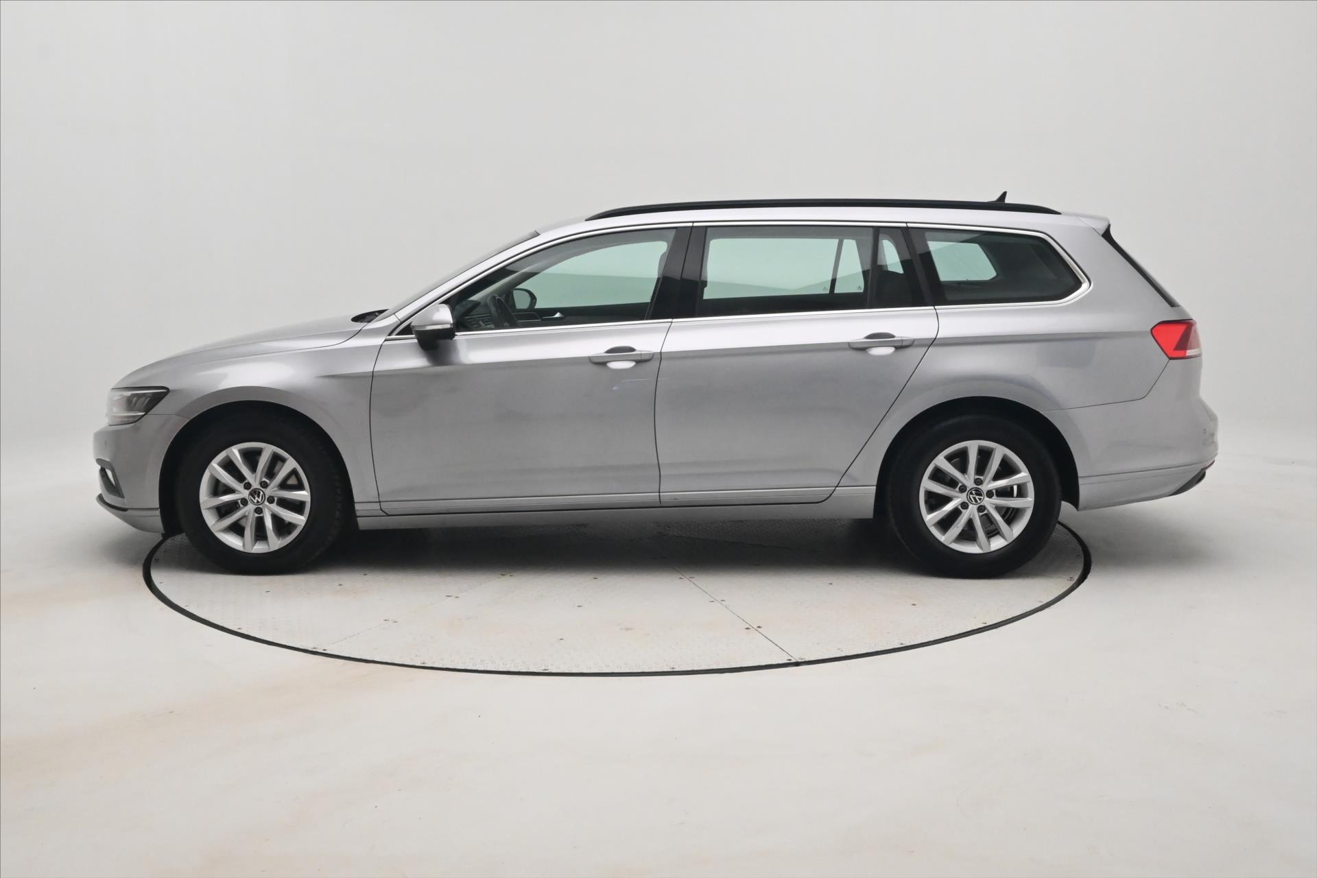 Hlavní fotografie vozu Volkswagen Passat 2,0 TDI 110 KW DSG Business Záruka až 5 let (8)