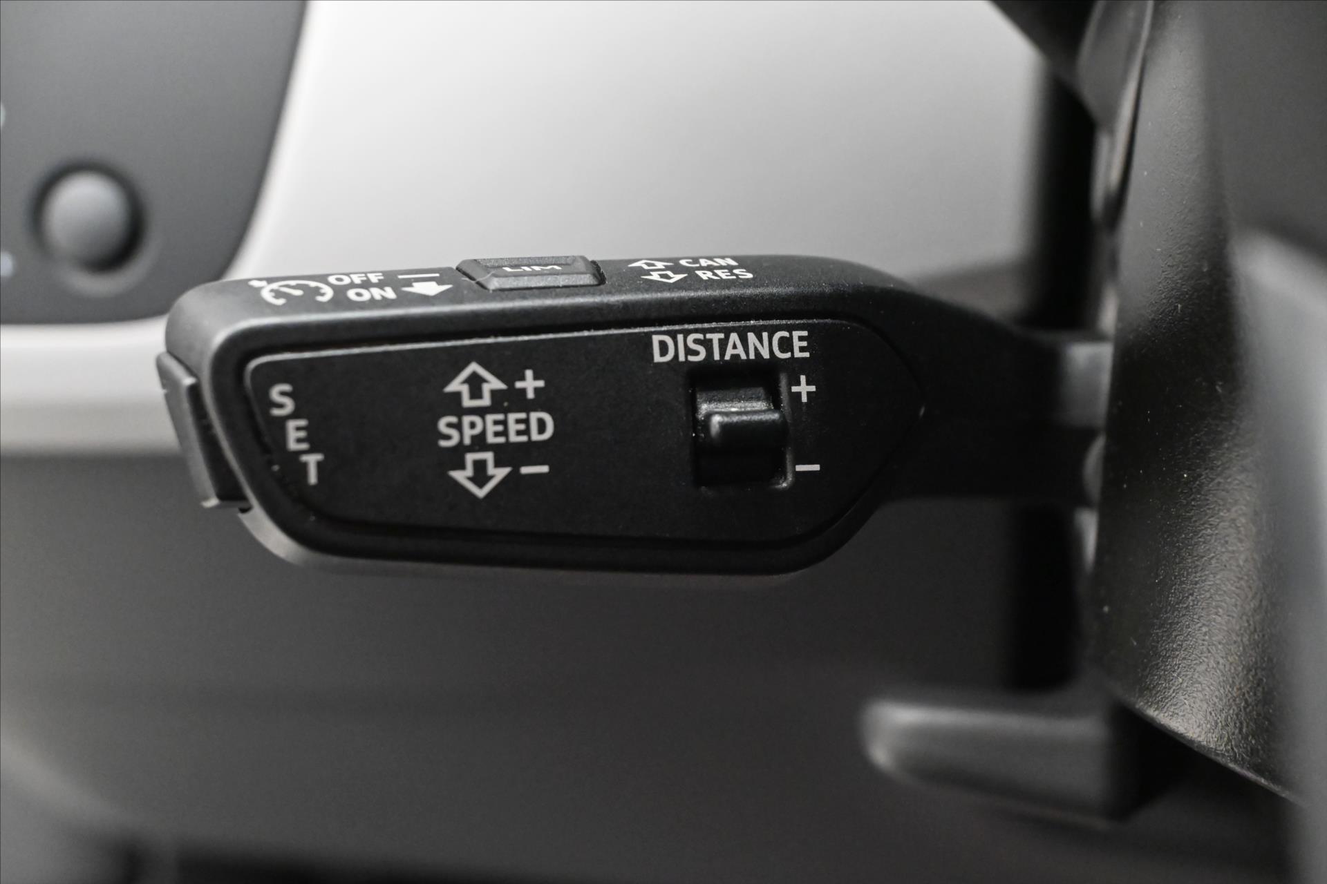 Hlavní fotografie vozu Audi A4 2,0 40TDI 150kW S-Tronic Záruka až 5 let (24)