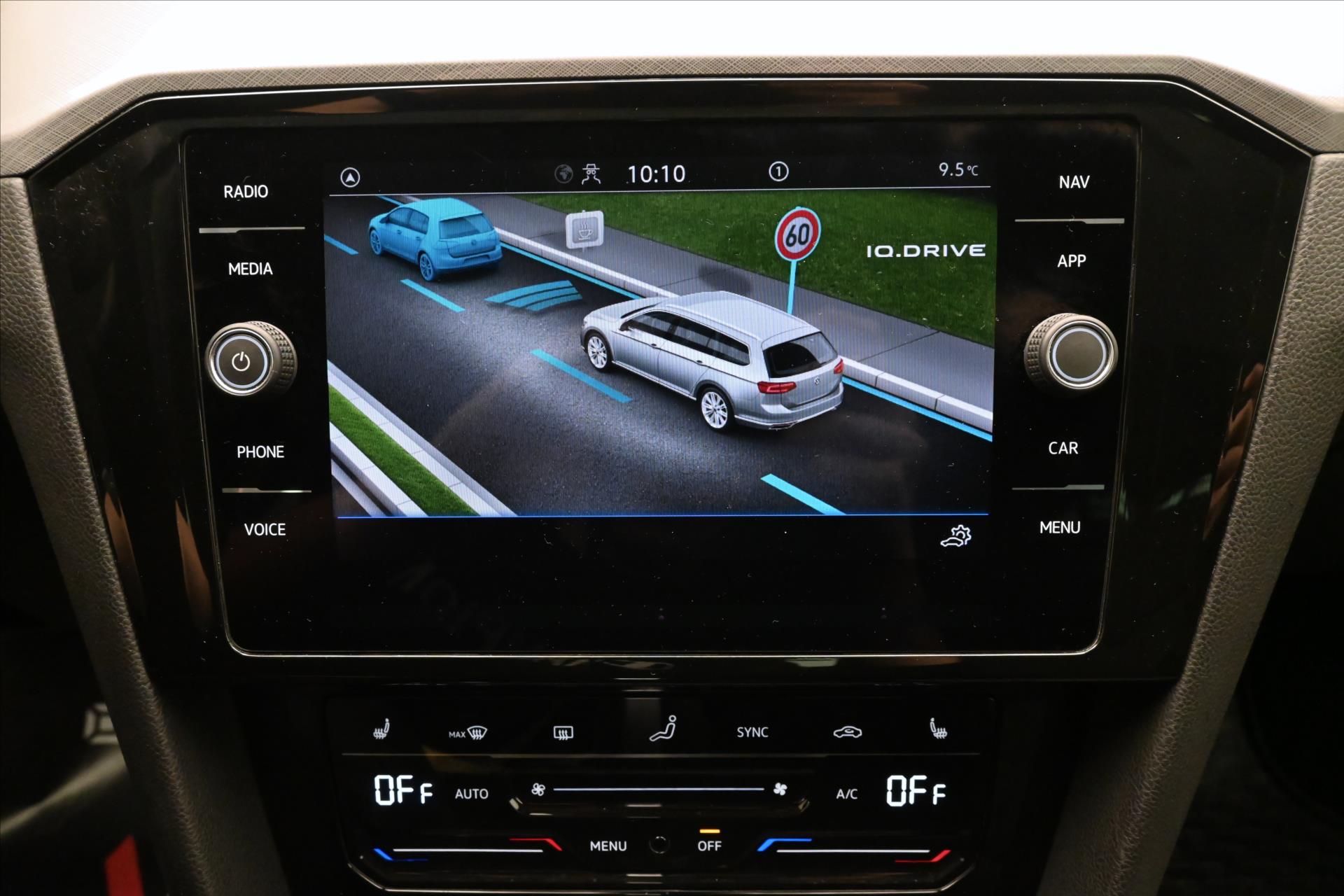 Hlavní fotografie vozu Volkswagen Passat 2,0 TDI 110kW DSG Business Záruka až 5 let (19)