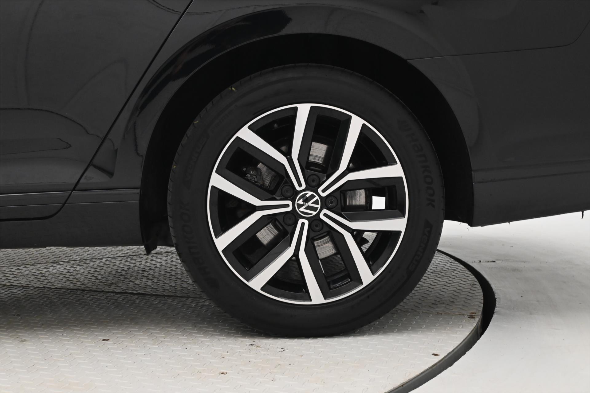 Hlavní fotografie vozu Volkswagen Passat 2,0 TDI 110kW DSG Business Záruka až 5 let (31)