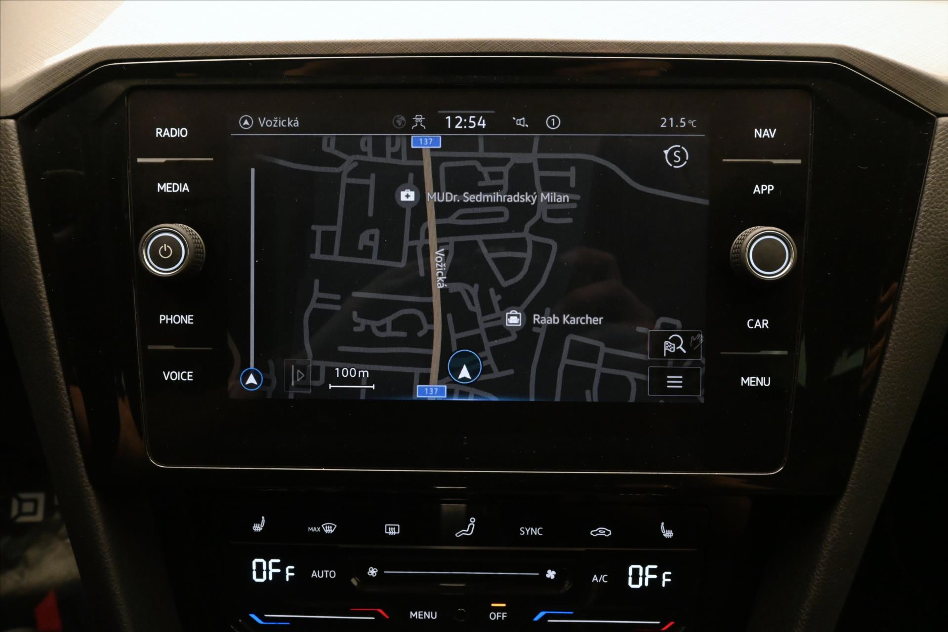 Hlavní fotografie vozu Volkswagen Passat 2,0 TDI 110 kW DSG Business Záruka až 5 let (20)