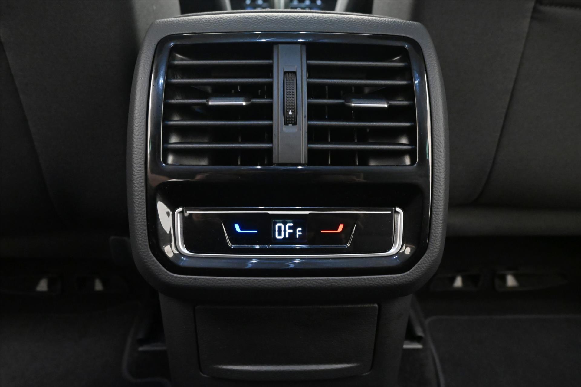 Hlavní fotografie vozu Volkswagen Passat 2,0 TDI 110 kW DSG Business Záruka až 5 let (22)