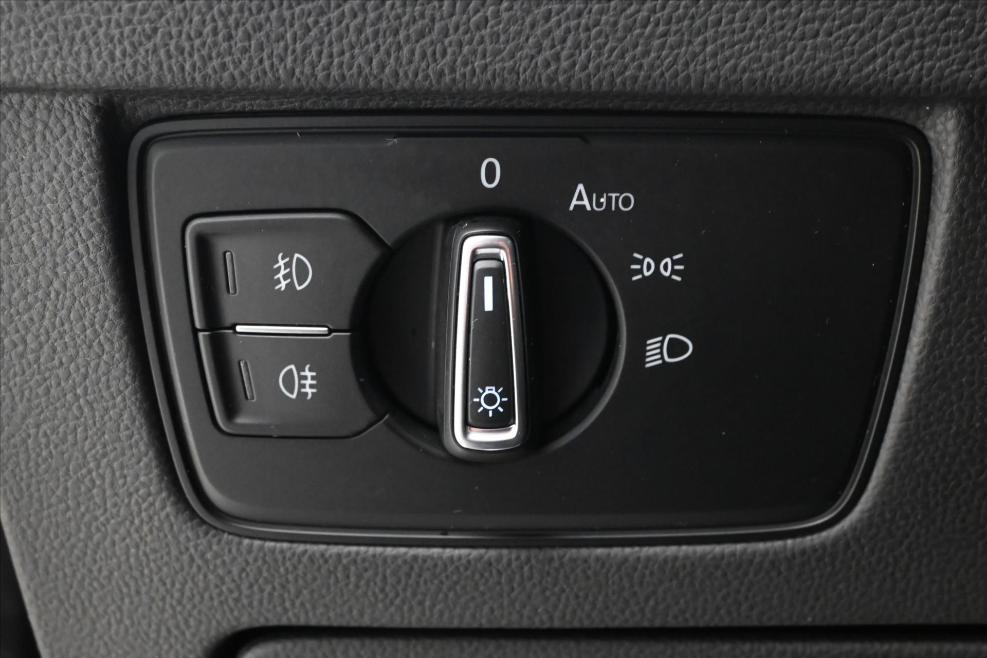 Hlavní fotografie vozu Volkswagen Passat 2,0 TDI 110 kW DSG Business Záruka až 5 let (27)