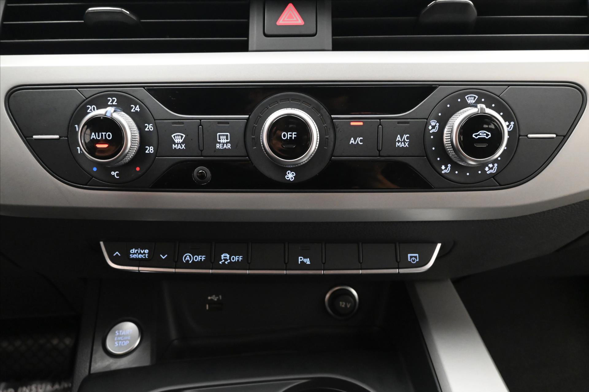 Hlavní fotografie vozu Audi A4 Avant 2,0 TDI 120kW S-Tronic AVANT Záruka až 5 let (21)