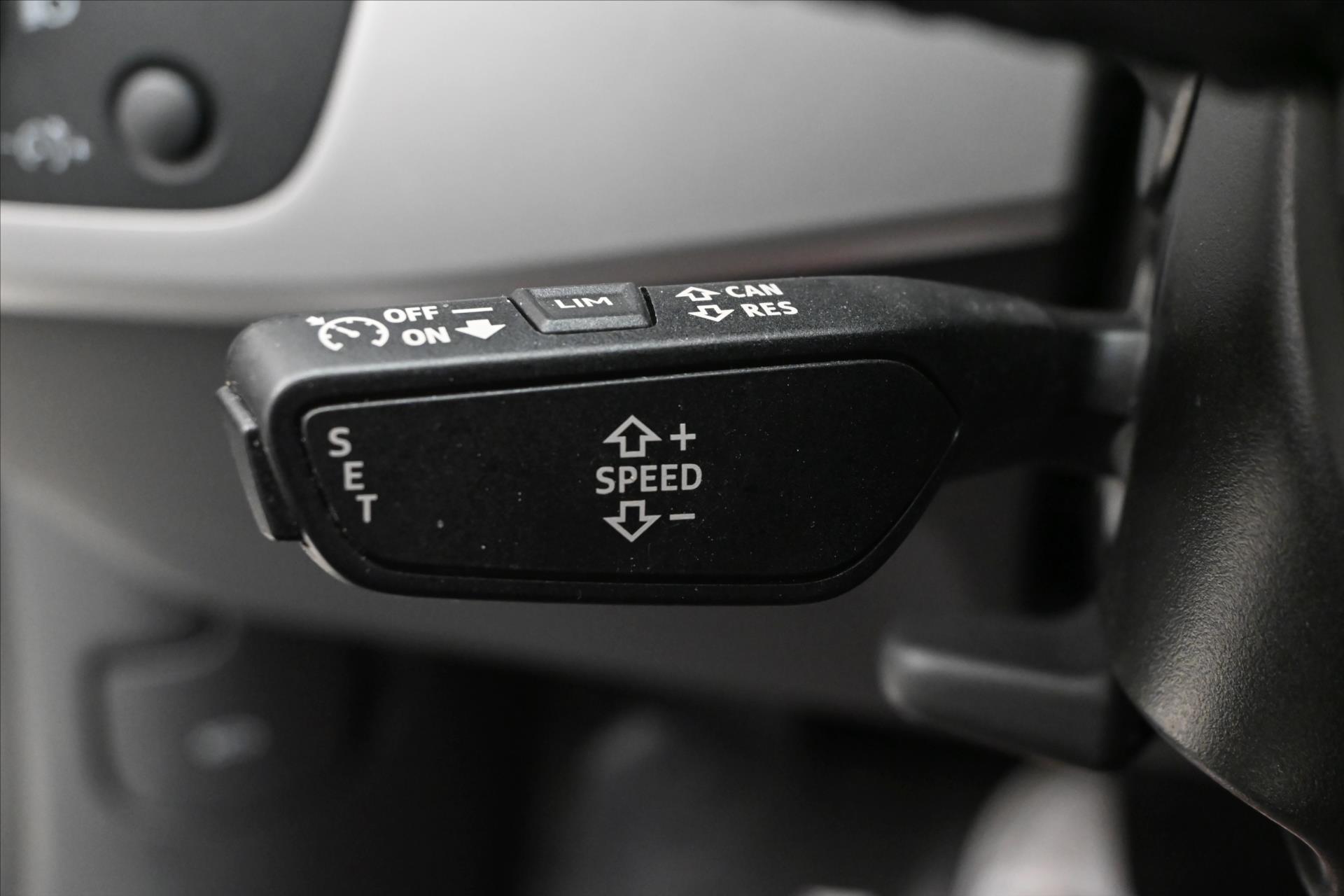 Hlavní fotografie vozu Audi A4 Avant 2,0 TDI 120kW S-Tronic AVANT Záruka až 5 let (23)