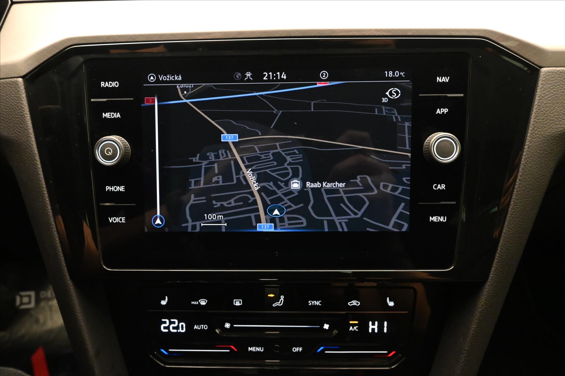 Hlavní fotografie vozu Volkswagen Passat 2,0 TDI 110kW DSG Business Záruka až 5 let (20)