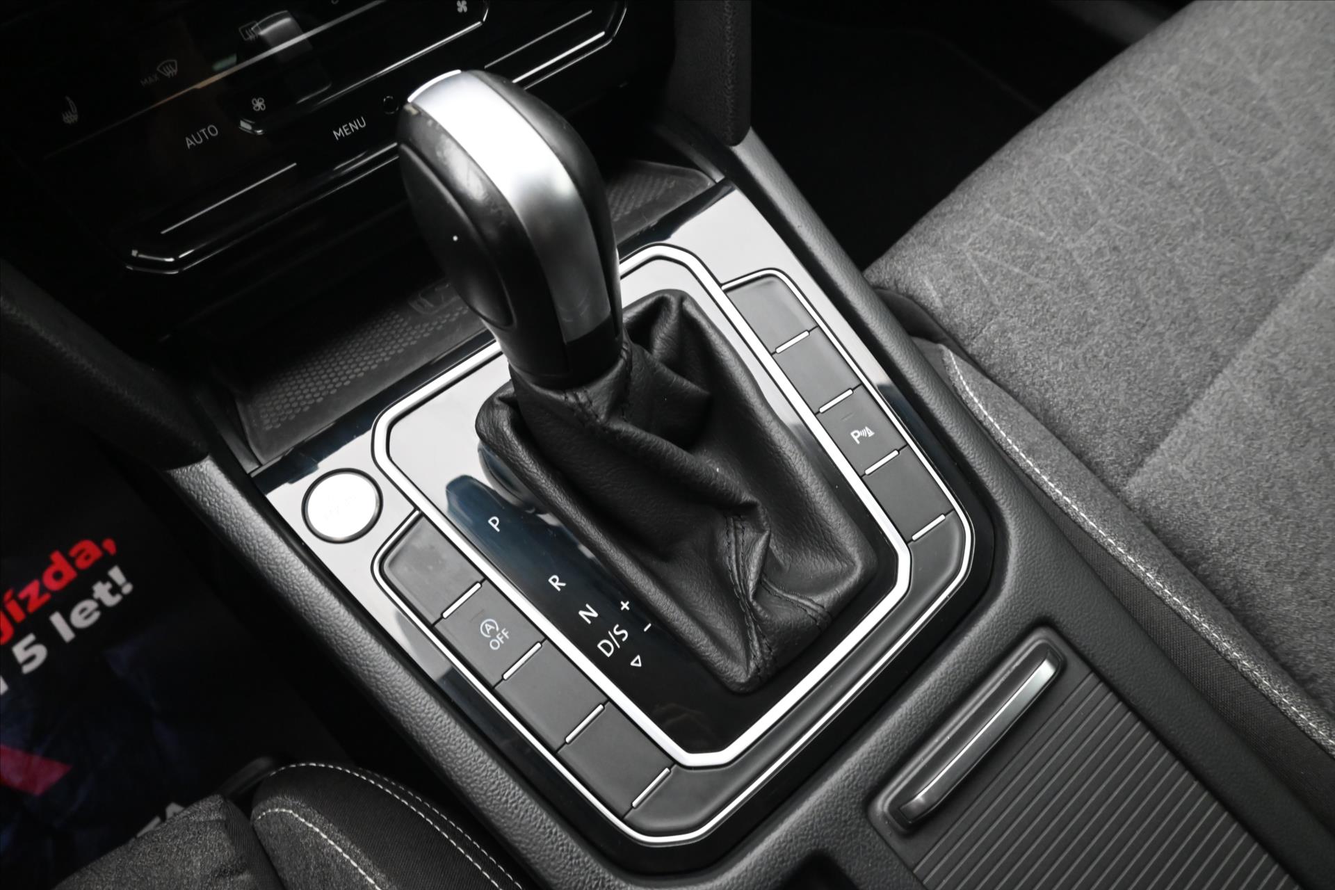 Hlavní fotografie vozu Volkswagen Passat 2,0 TDI 110kW DSG Business Záruka až 5 let (23)