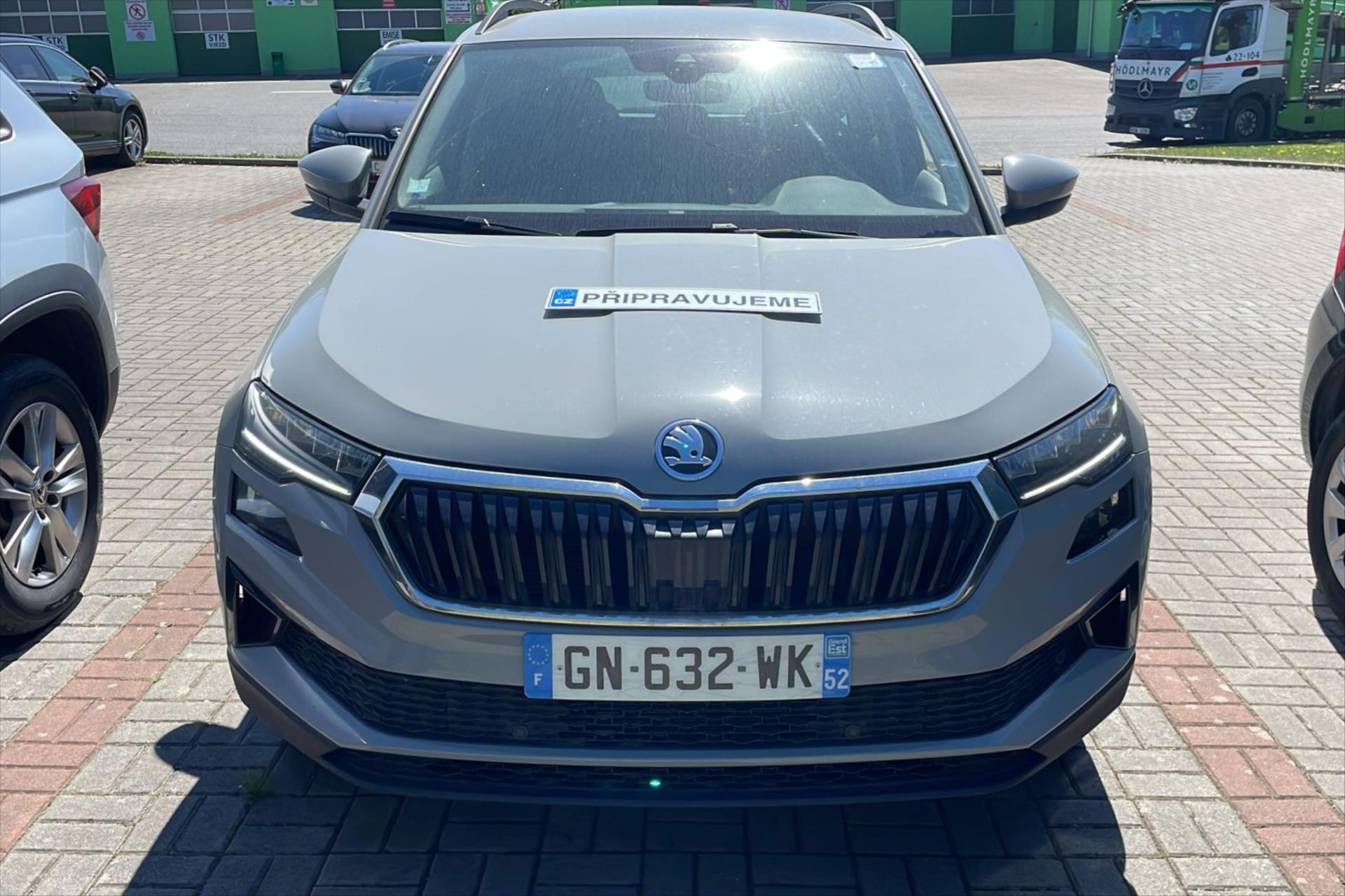 Škoda Karoq 2,0 TDI 85kW DSG Ambition VŮZ PŘIPRAVUJEME K PRODEJ