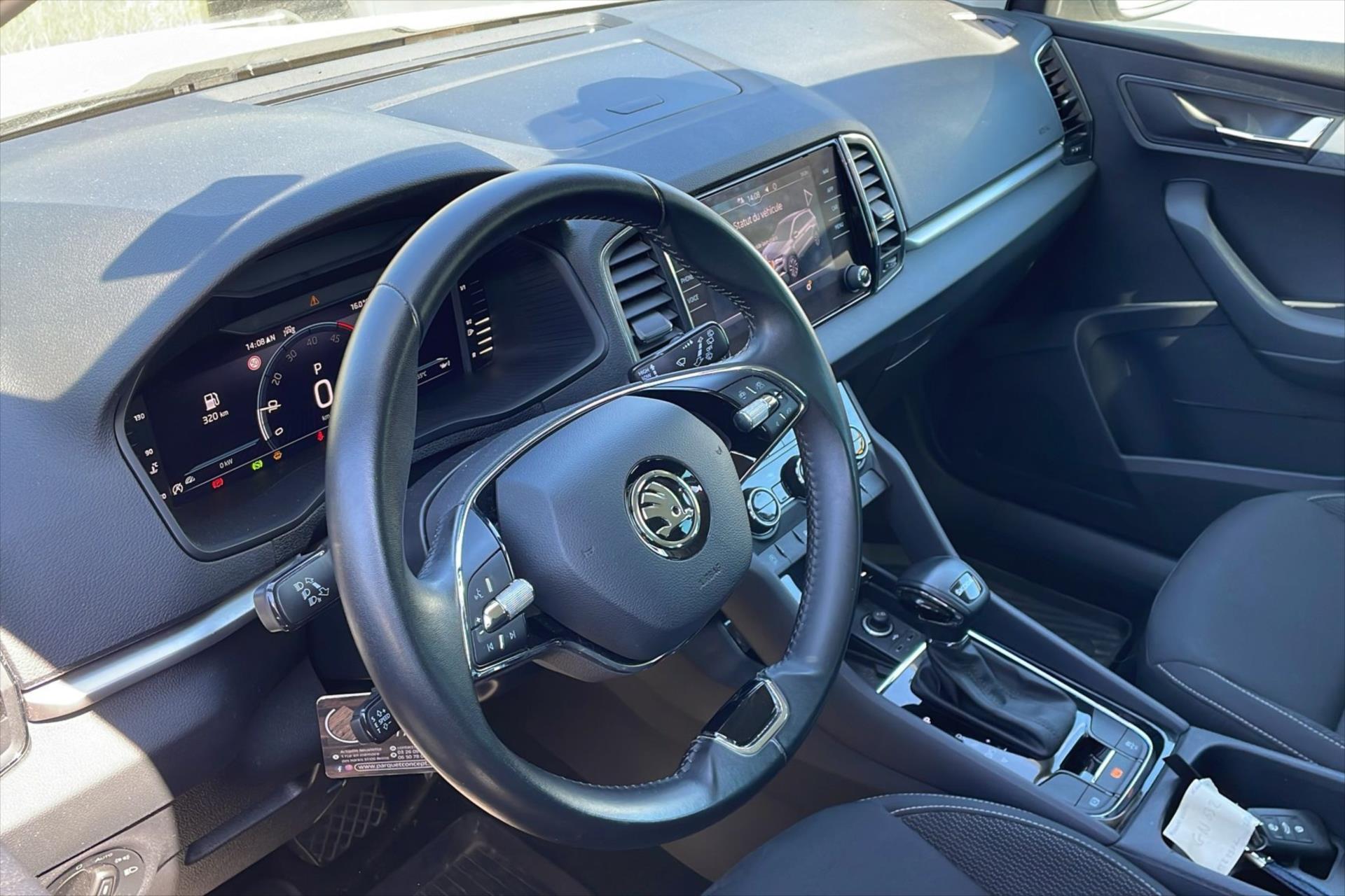 Hlavní fotografie vozu Škoda Karoq 2,0 TDI 85kW DSG Ambition VŮZ PŘIPRAVUJEME K PRODEJ (3)