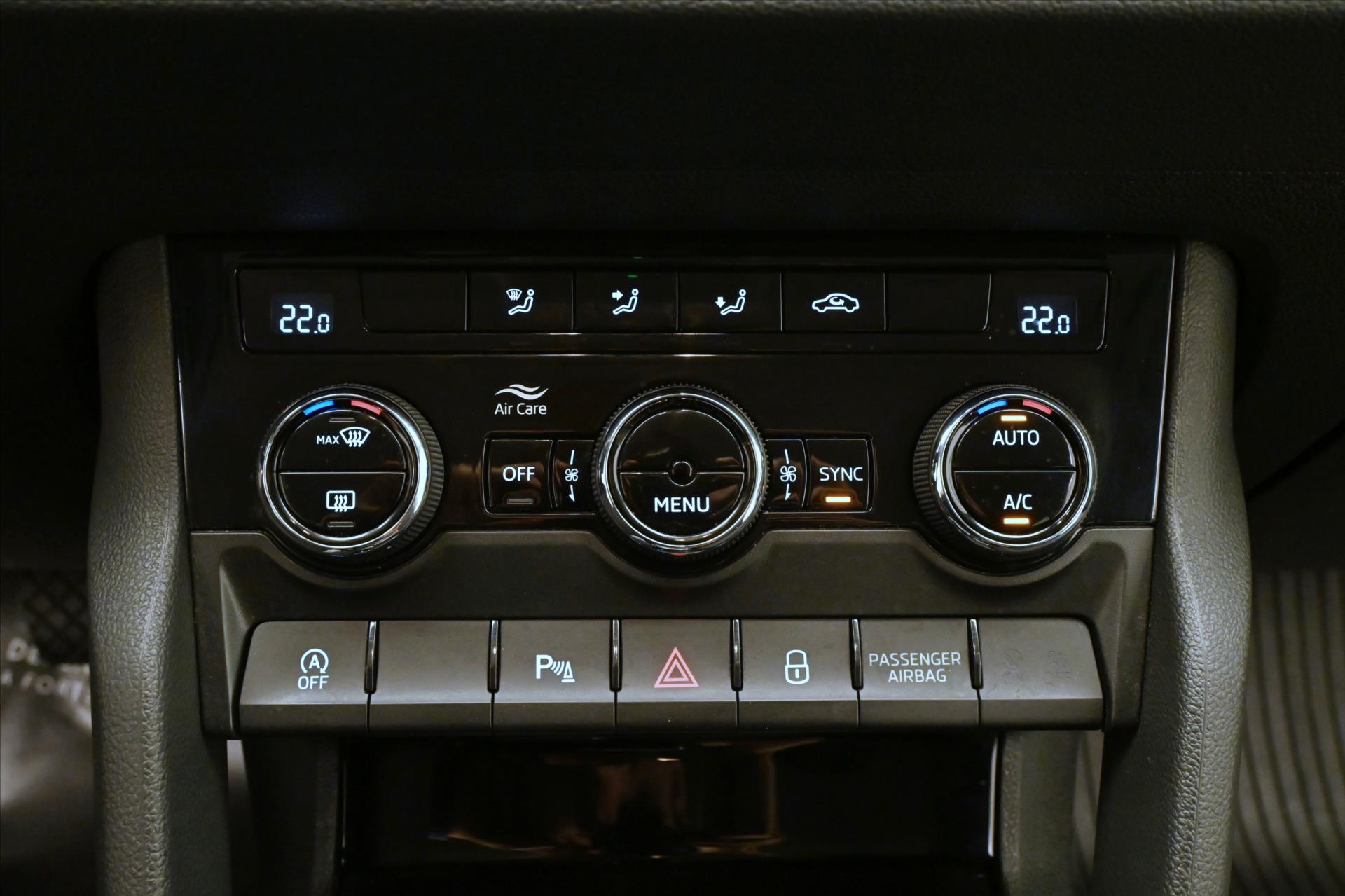 Hlavní fotografie vozu Škoda Karoq 2,0 TDI 85kW DSG VIRTUAL EL.KUFR Záruka až 5 let (22)