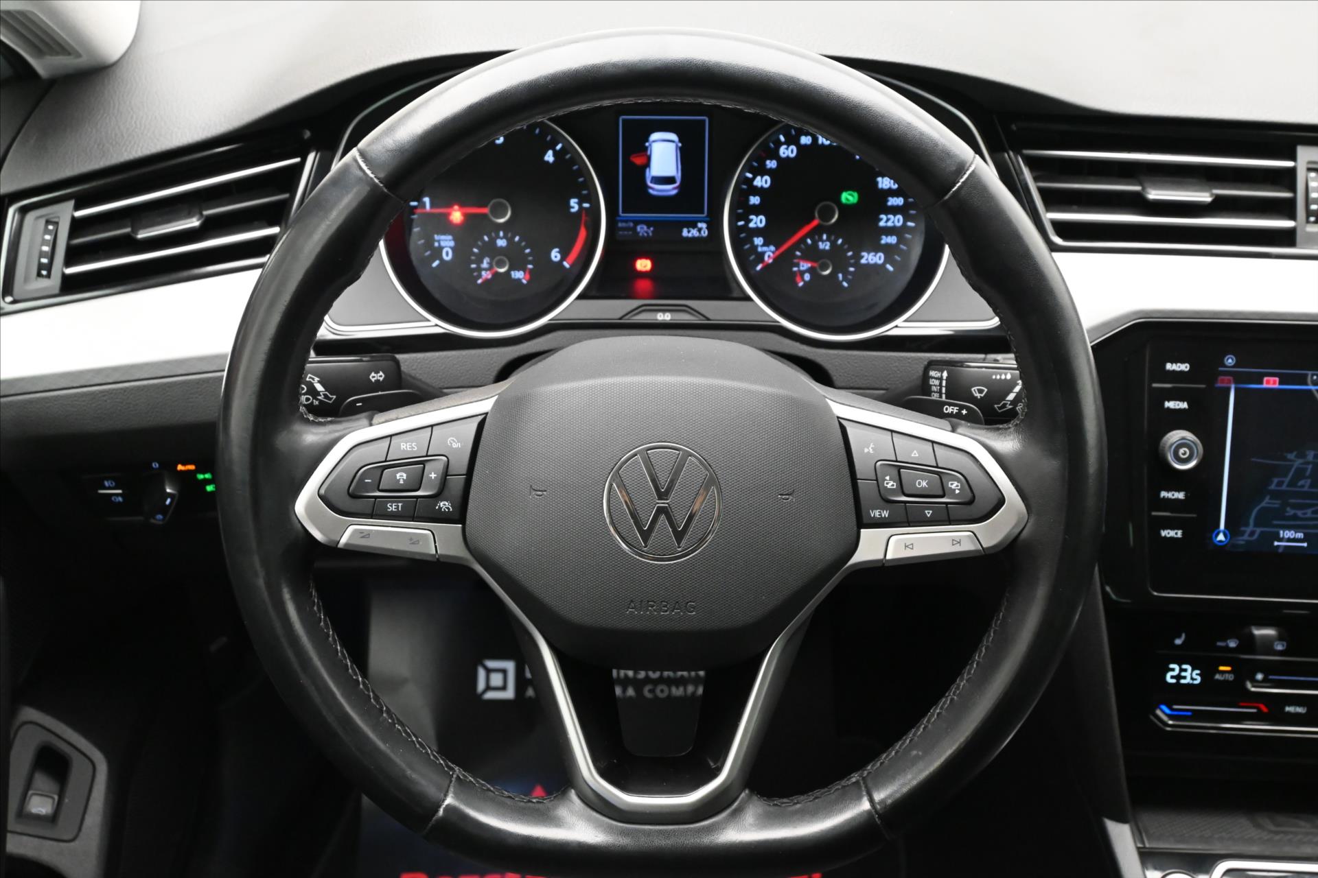 Hlavní fotografie vozu Volkswagen Passat 2,0 TDI 110 kW DSG BUSINESS ZÁRUKA AŽ 5 LET (18)