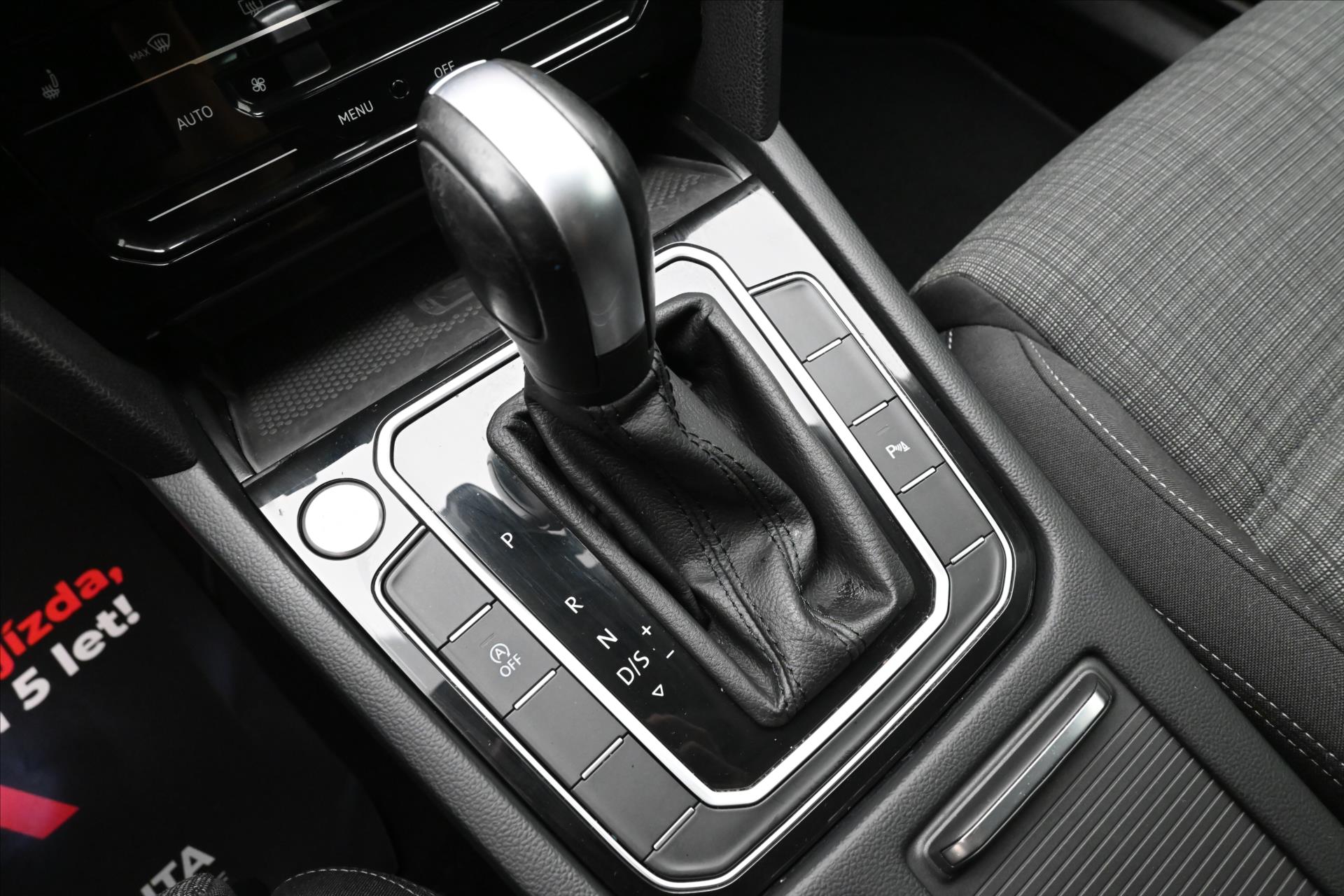 Hlavní fotografie vozu Volkswagen Passat 2,0 TDI 110 kW DSG BUSINESS ZÁRUKA AŽ 5 LET (23)