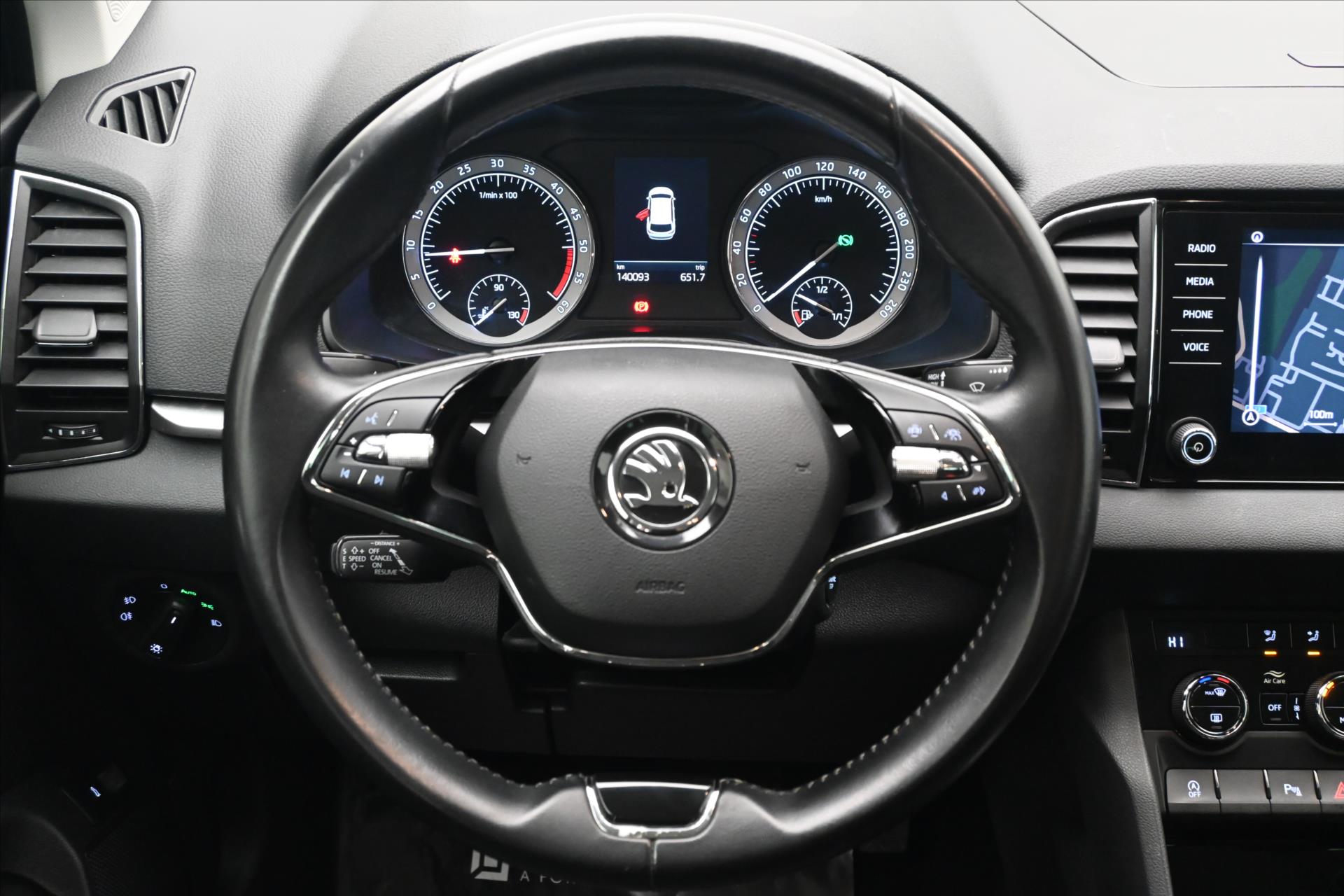 Hlavní fotografie vozu Škoda Karoq 2,0 TDI 85kW DSG NAVIGACE Záruka až 5 let (19)