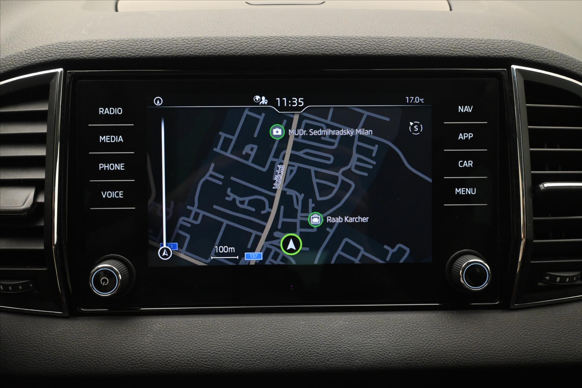 Hlavní fotografie vozu Škoda Karoq 2,0 TDI 85kW DSG NAVIGACE Záruka až 5 let (21)