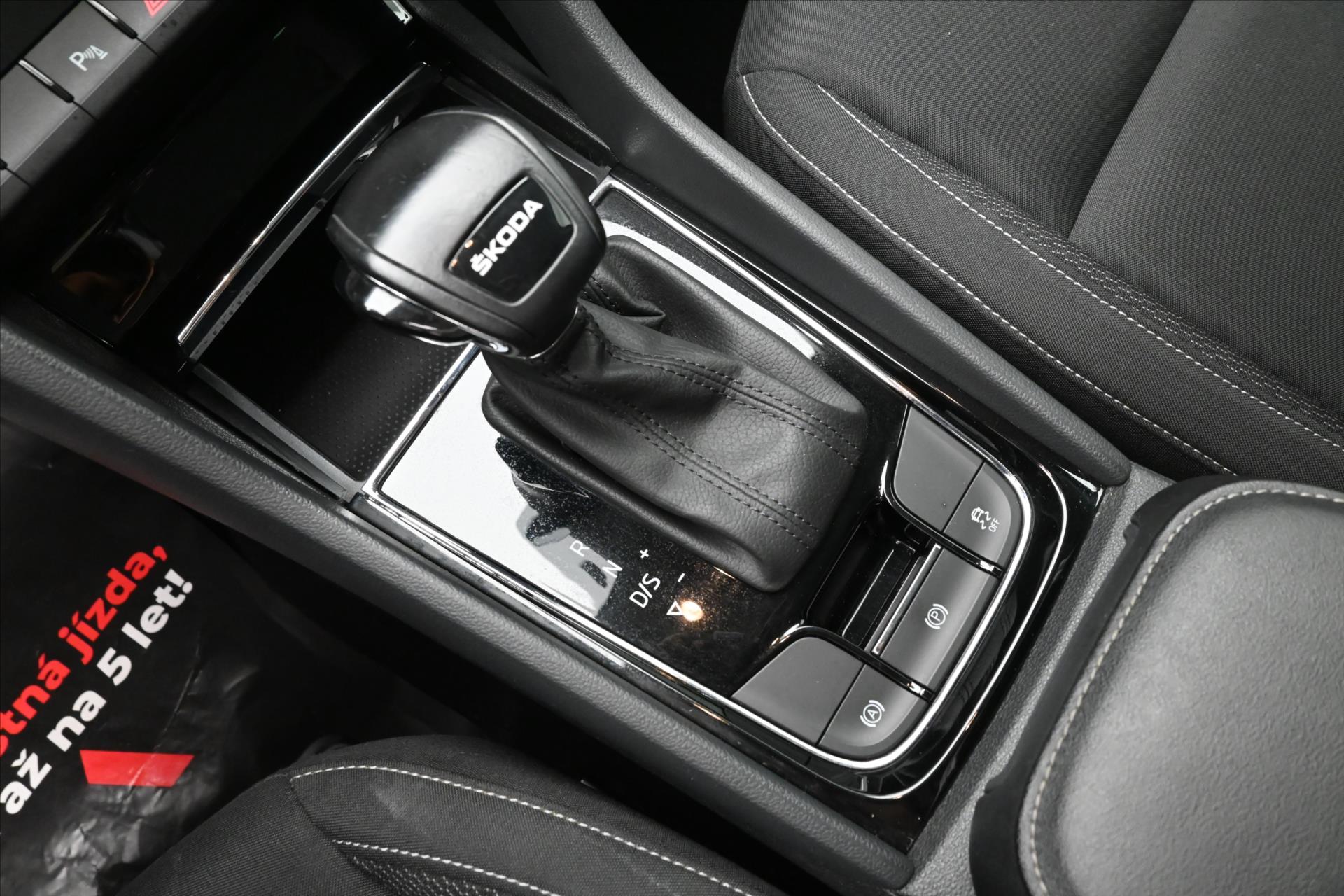 Hlavní fotografie vozu Škoda Karoq 2,0 TDI 85kW DSG NAVIGACE Záruka až 5 let (23)