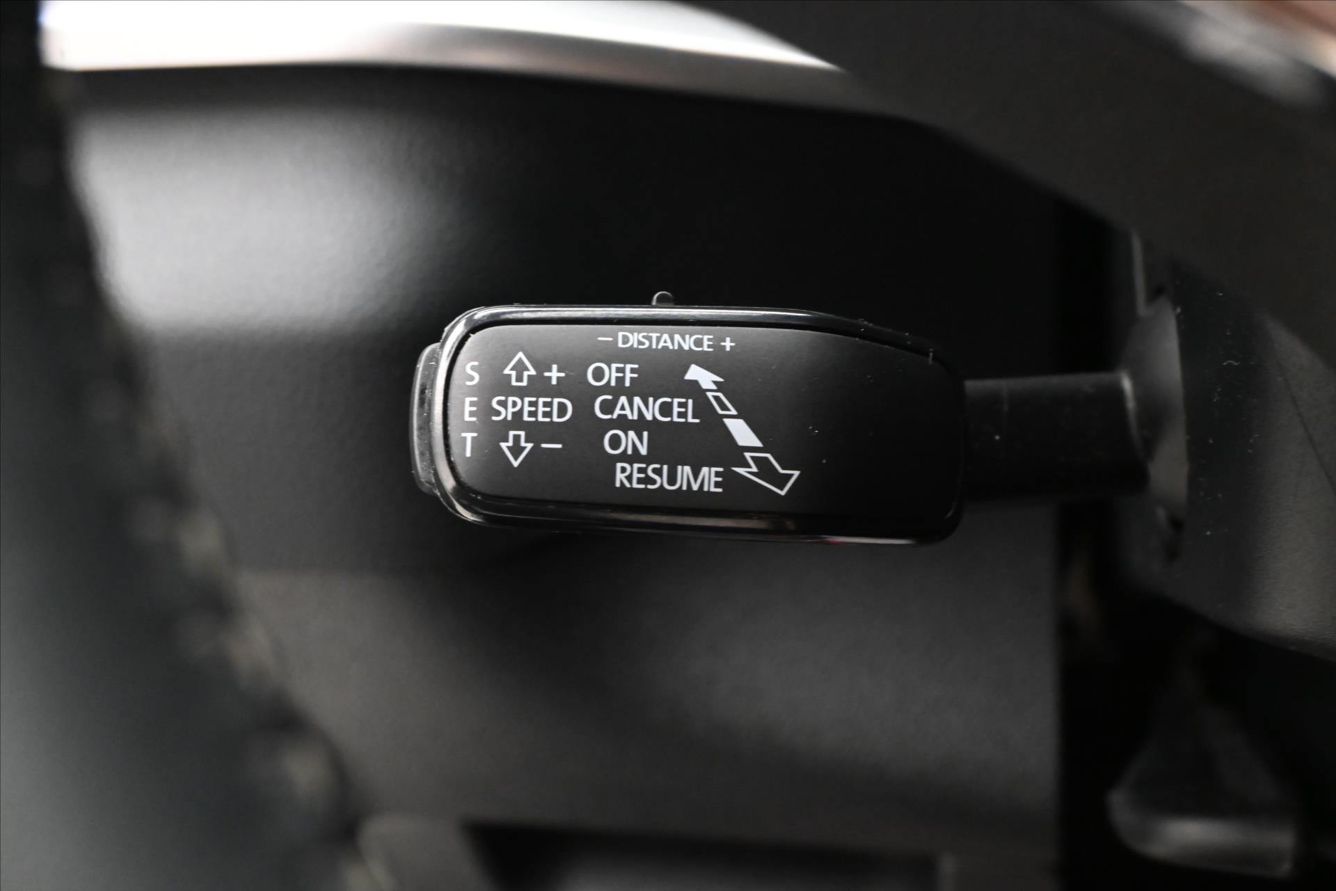 Hlavní fotografie vozu Škoda Karoq 2,0 TDI 85kW DSG NAVIGACE Záruka až 5 let (24)