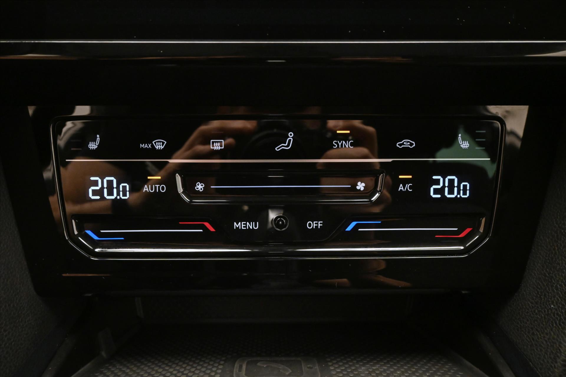 Hlavní fotografie vozu Volkswagen Passat 2,0 TDI 110kW DSG Business Záruka až 5 let (21)