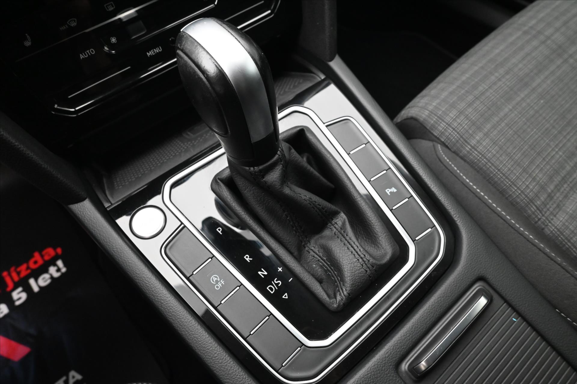 Hlavní fotografie vozu Volkswagen Passat 2,0 TDI 110kW DSG Business Záruka až 5 let (23)