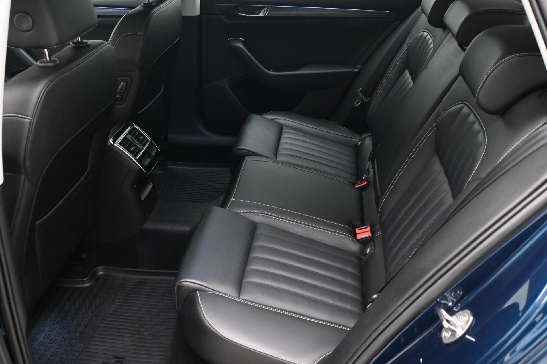 Hlavní fotografie vozu Škoda Superb 2,0 TDI 110 kW DSG Záruka až 5 let (14)