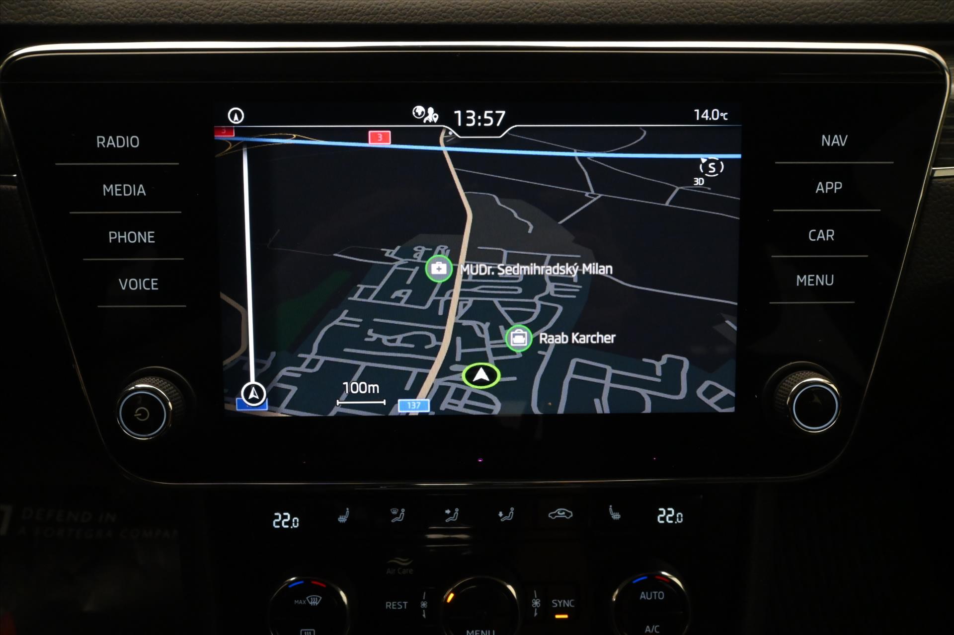 Hlavní fotografie vozu Škoda Superb 2,0 TDI 110 kW DSG Záruka až 5 let (20)