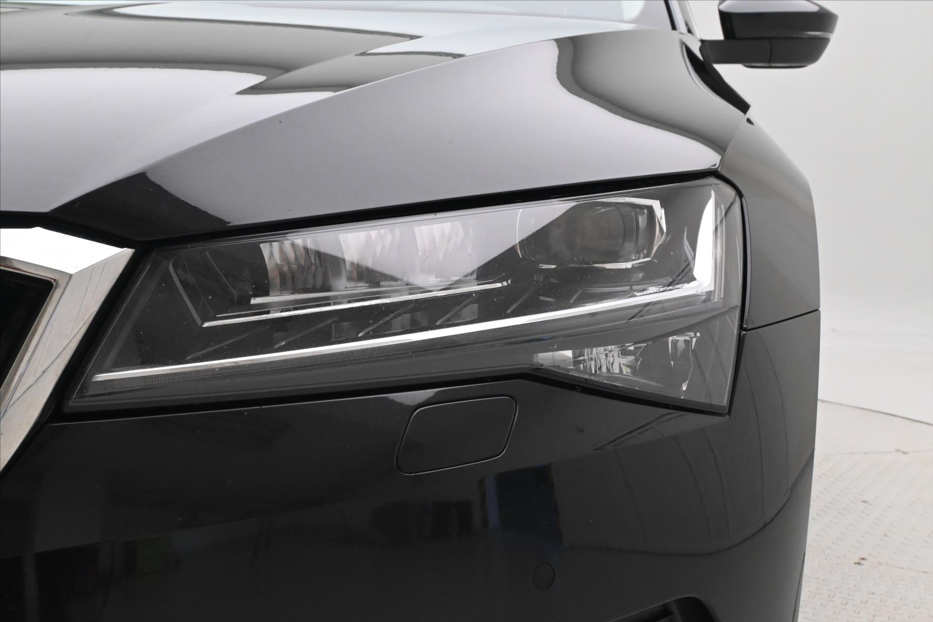 Hlavní fotografie vozu Škoda Superb 2,0 TDI 110 kW DSG Style Záruka až 5 let (31)