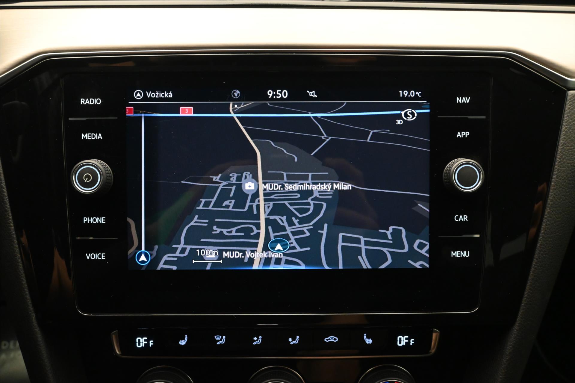 Main photo of the car Volkswagen Passat 2.0 TDI 110kW DSG Elegance Warranty up to 5 years (20)