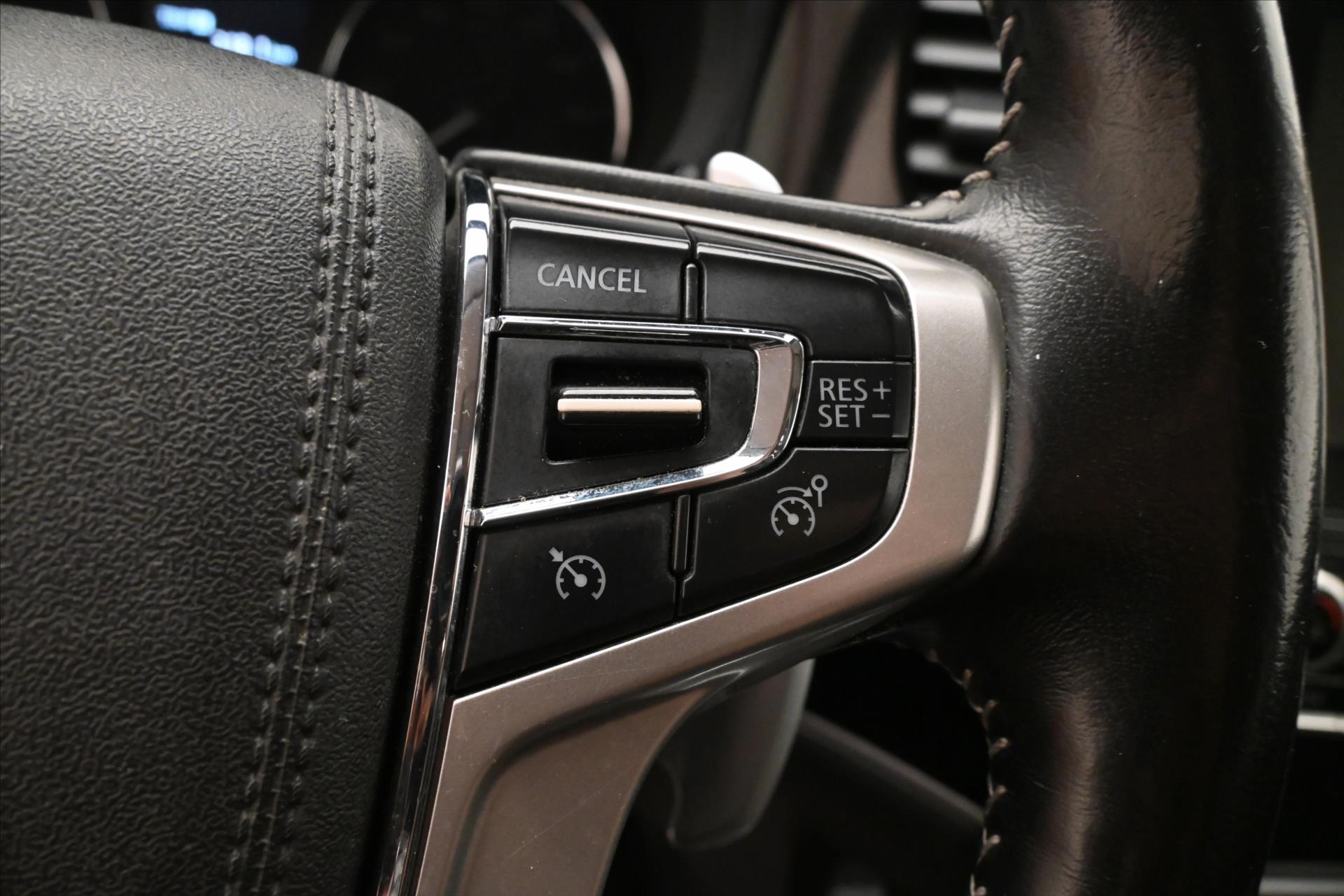 Main photo of the car Mitsubishi Outlander 2.4 PHEV Intense+ 4WD Warranty up to 5 years (24)