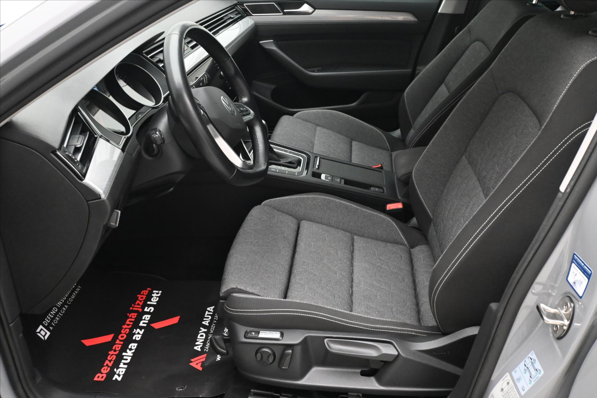 Hlavní fotografie vozu Volkswagen Passat 2,0 TDI 110 kW DSG Business Záruka až 5 let (13)