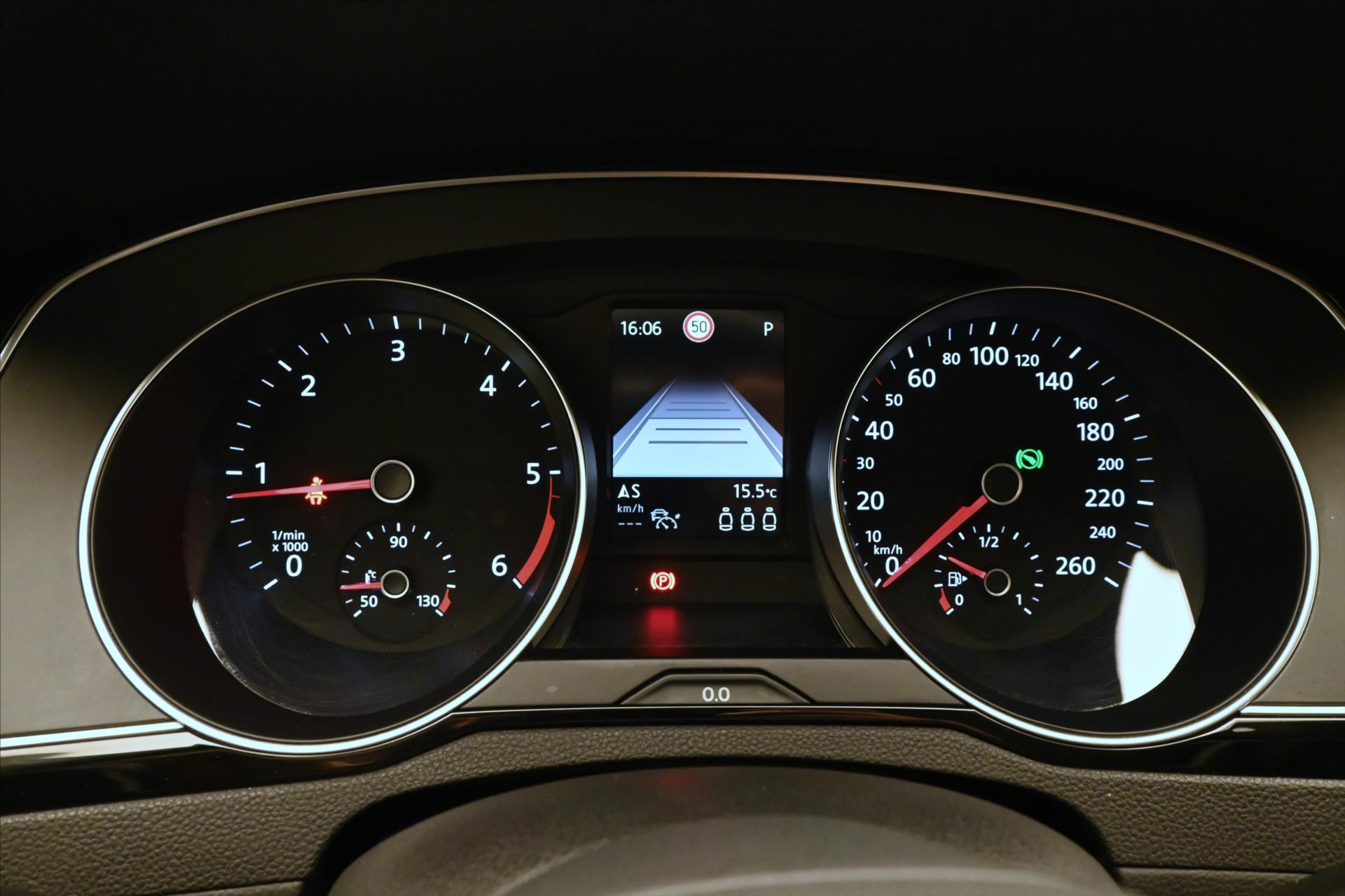 Hlavní fotografie vozu Volkswagen Passat 2,0 TDI 110 kW DSG Business Záruka až 5 let (16)