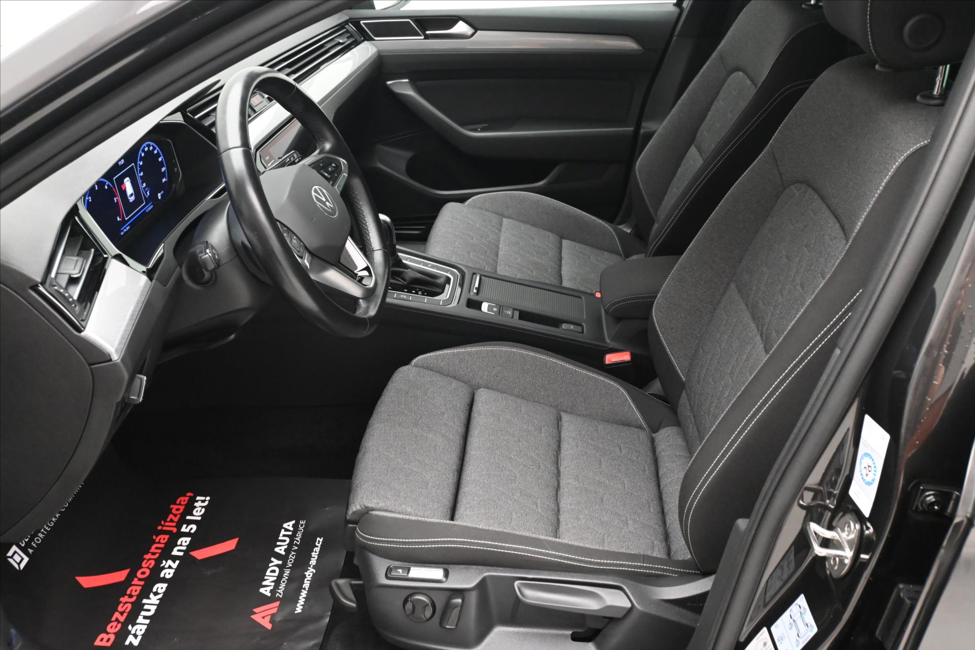 Hlavní fotografie vozu Volkswagen Passat 2,0 TDI 110kW DSG Business Záruka až 5 let (13)