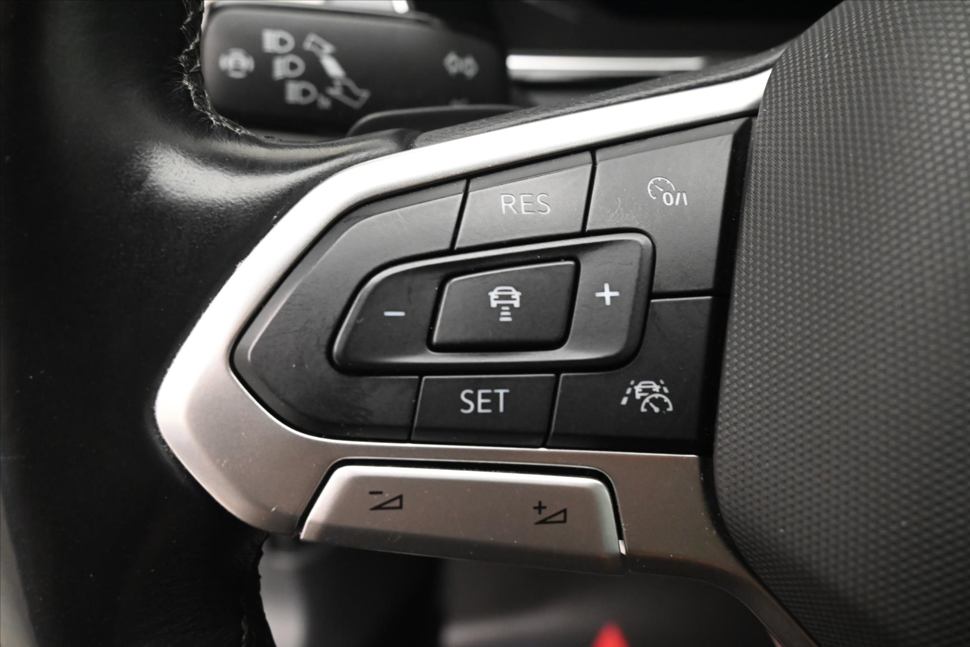 Hlavní fotografie vozu Volkswagen Passat 2,0 TDI 110kW DSG Business Záruka až 5 let (24)