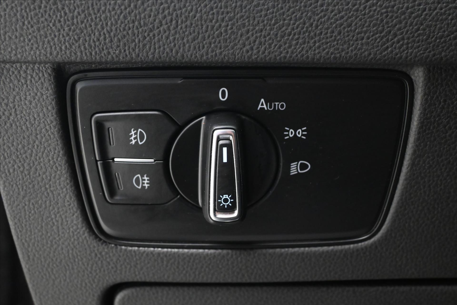 Hlavní fotografie vozu Volkswagen Passat 2,0 TDI 110kW DSG Business Záruka až 5 let (27)