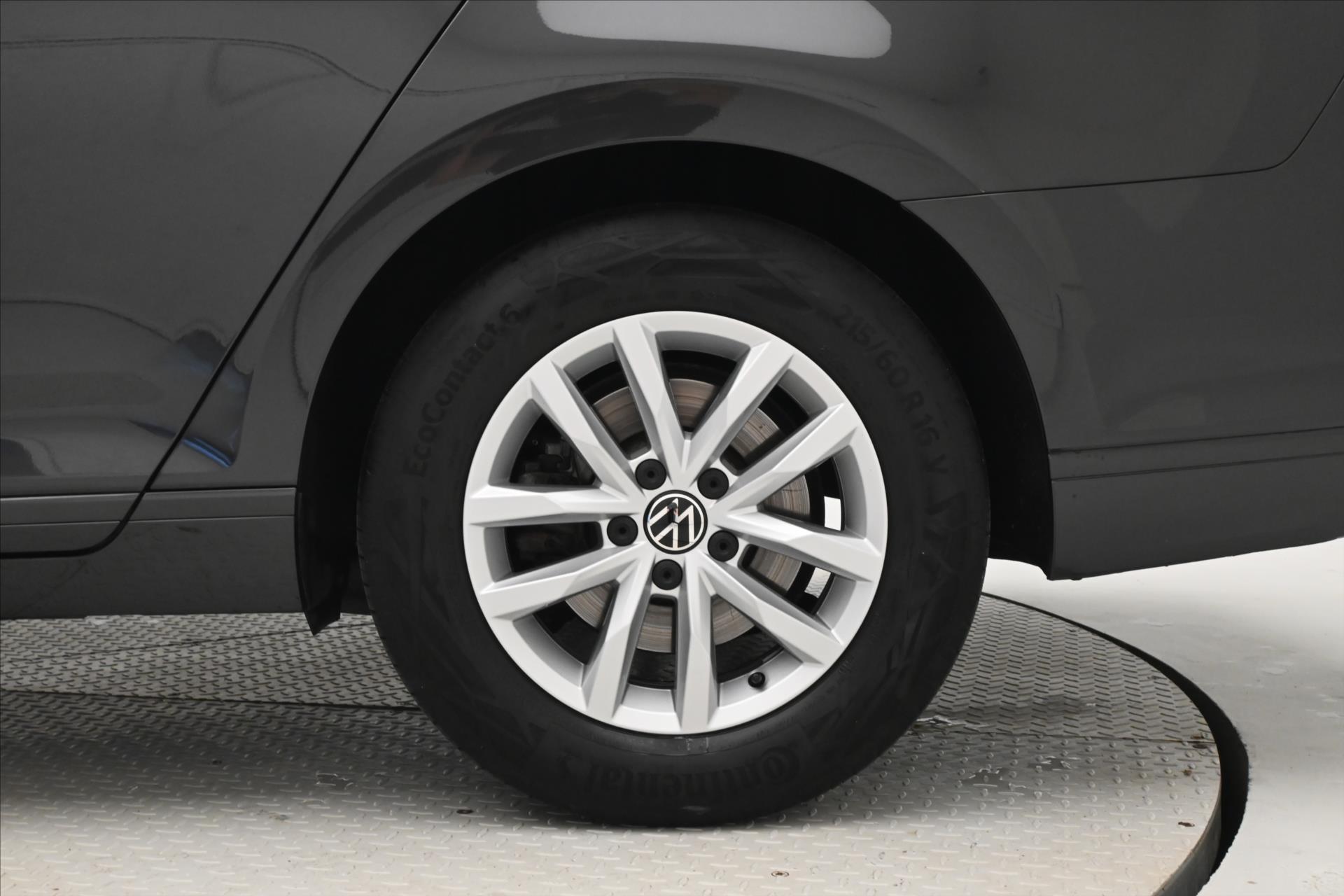 Hlavní fotografie vozu Volkswagen Passat 2,0 TDI 110kW DSG Business Záruka až 5 let (32)