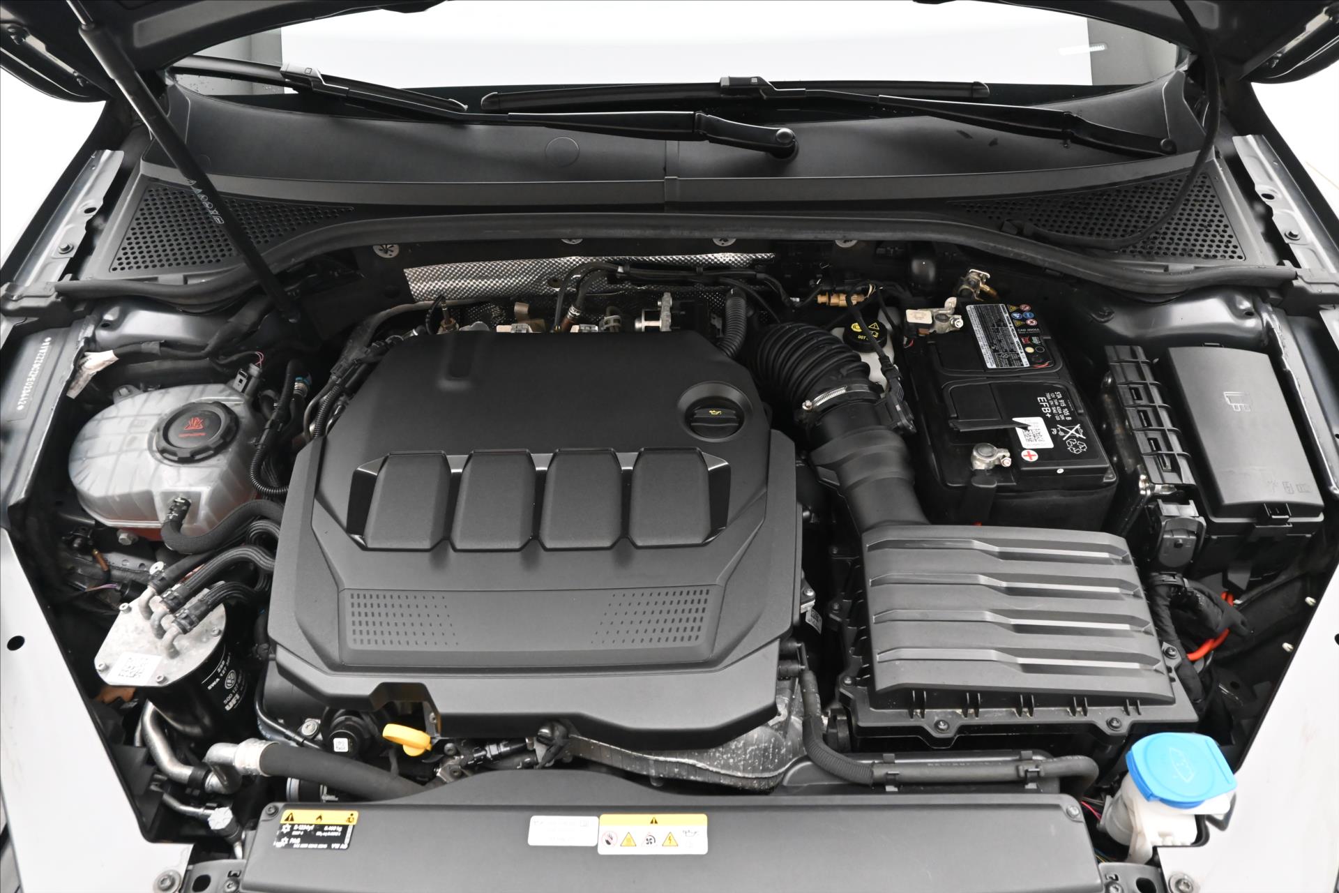 Hlavní fotografie vozu Volkswagen Passat 2,0 TDI 110kW DSG Business Záruka až 5 let (9)