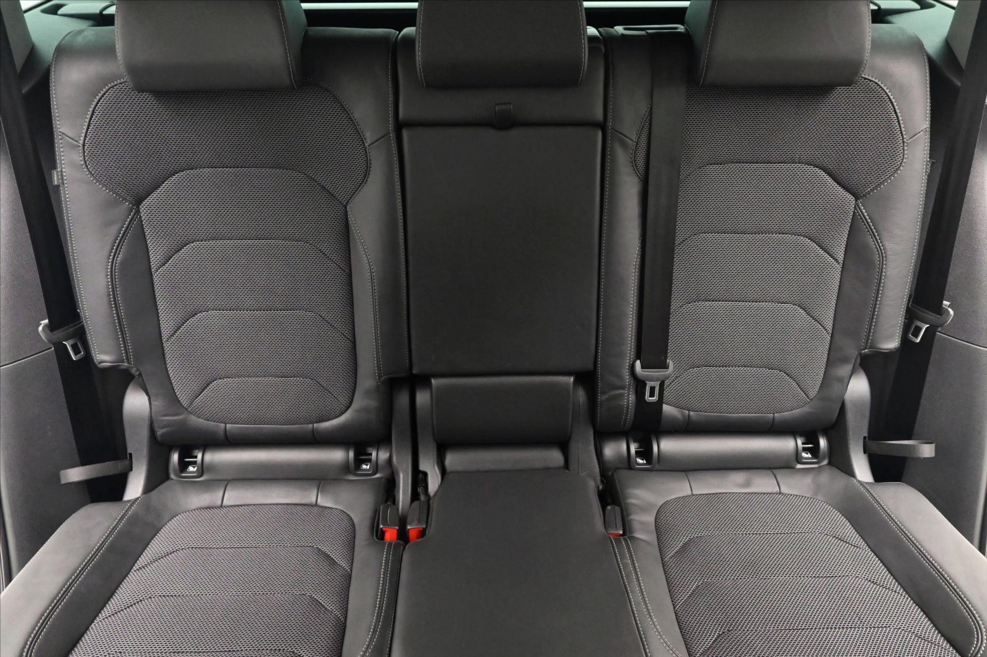 Hlavní fotografie vozu Škoda Kodiaq 2,0 TDI 147kW DSG 4x4 Style Záruka až 5 let (28)